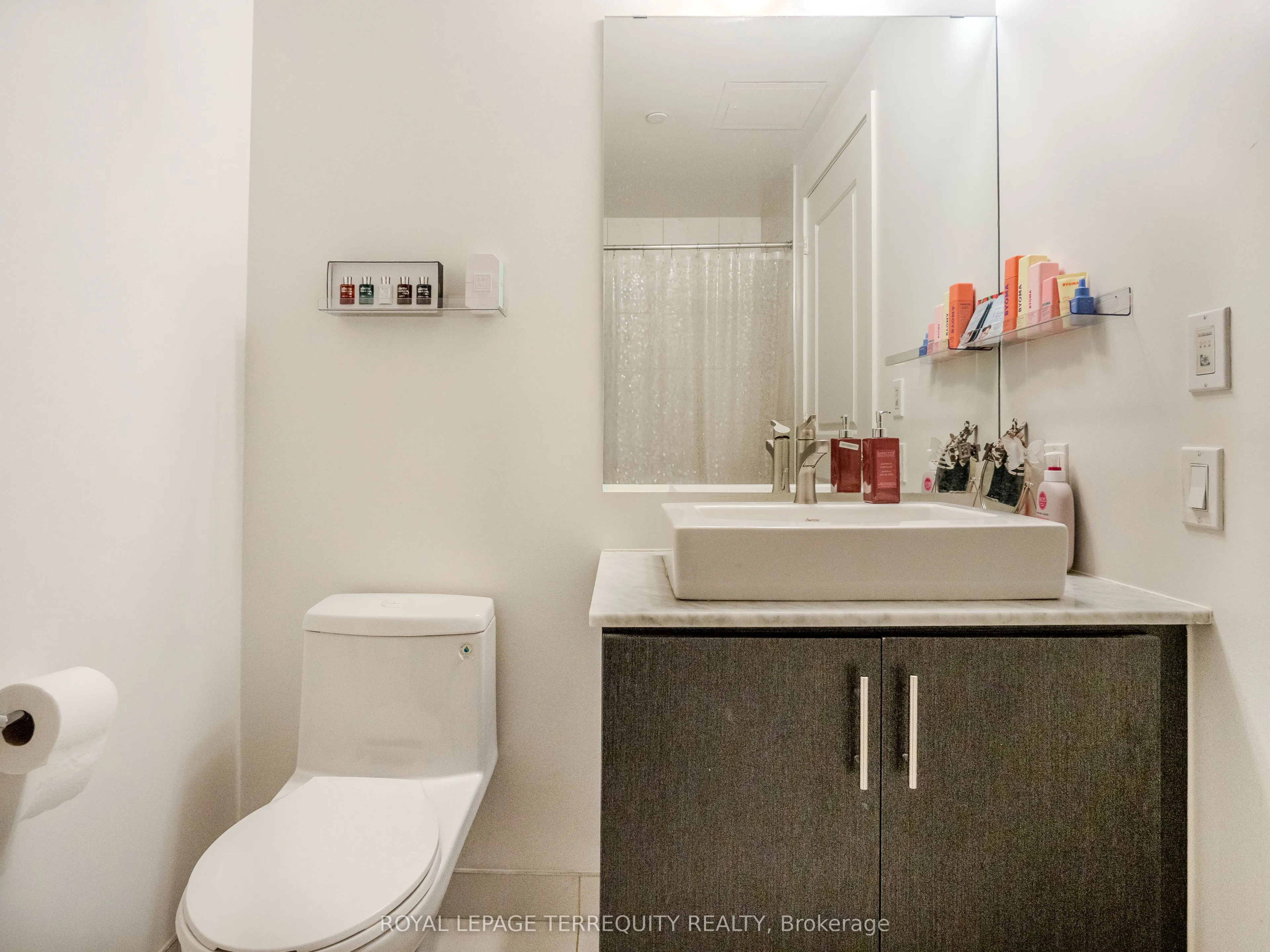 1 The Esplanade, #1009