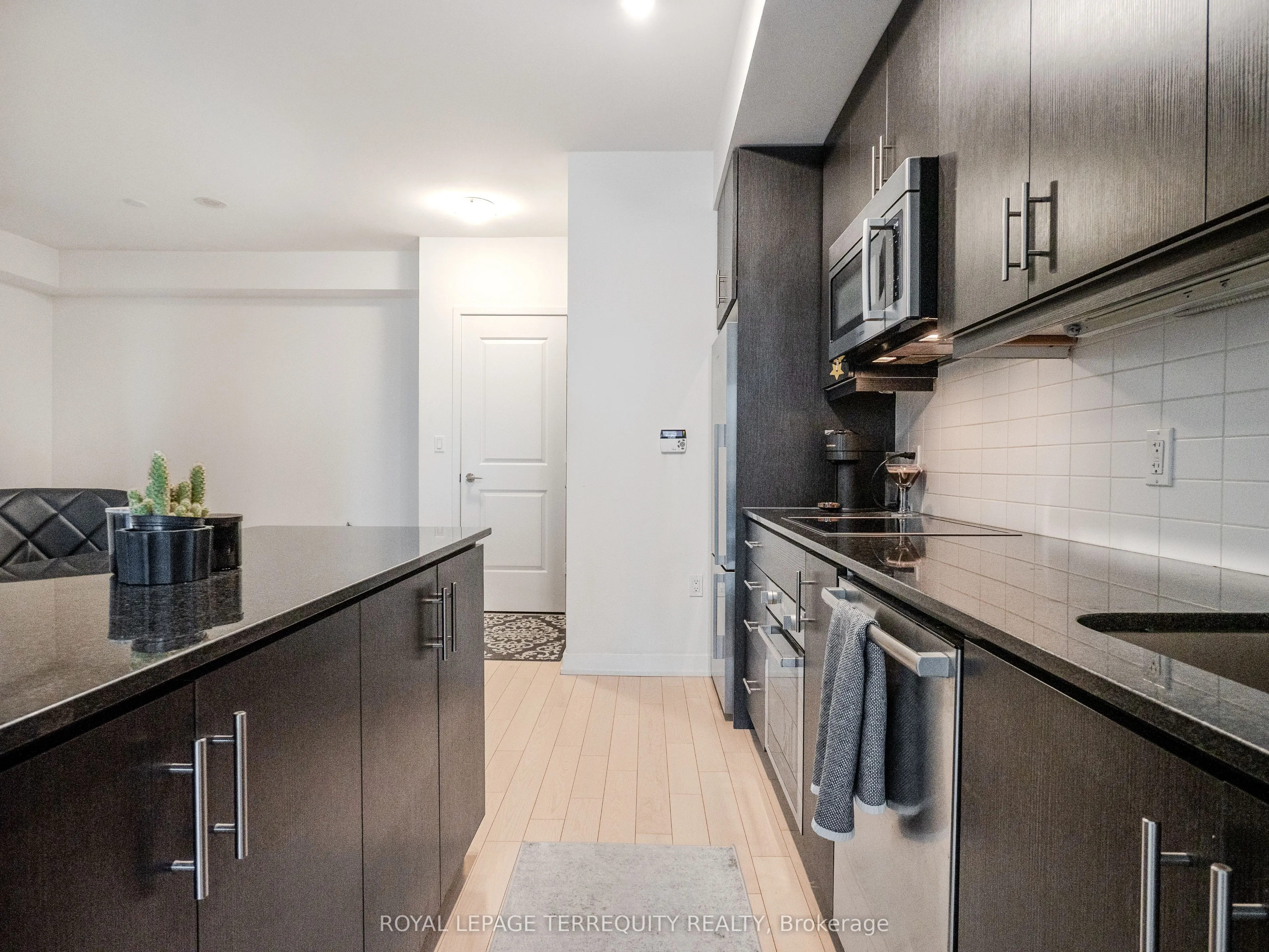 1 The Esplanade, #1009