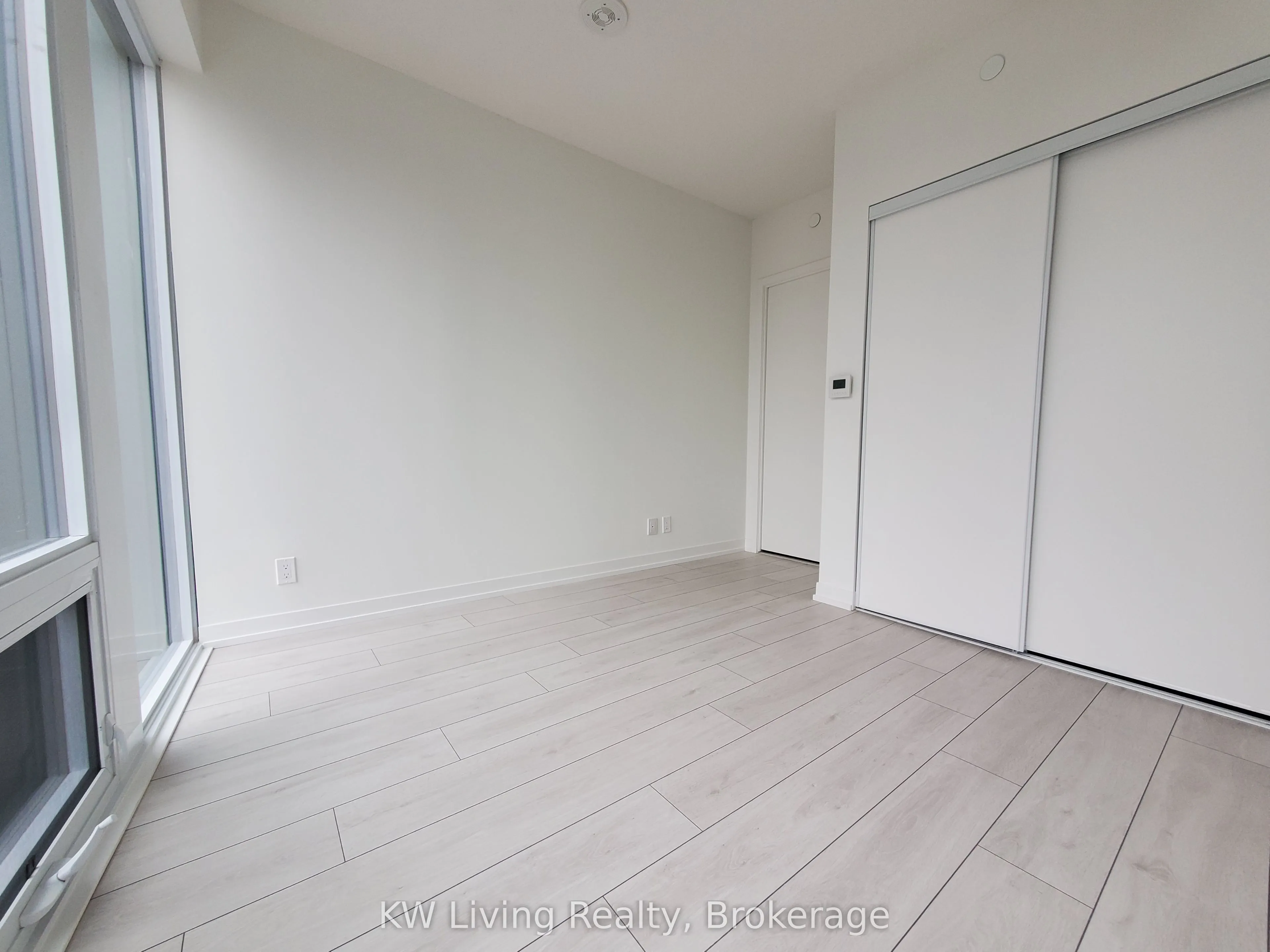 60 Shuter Street, #2911