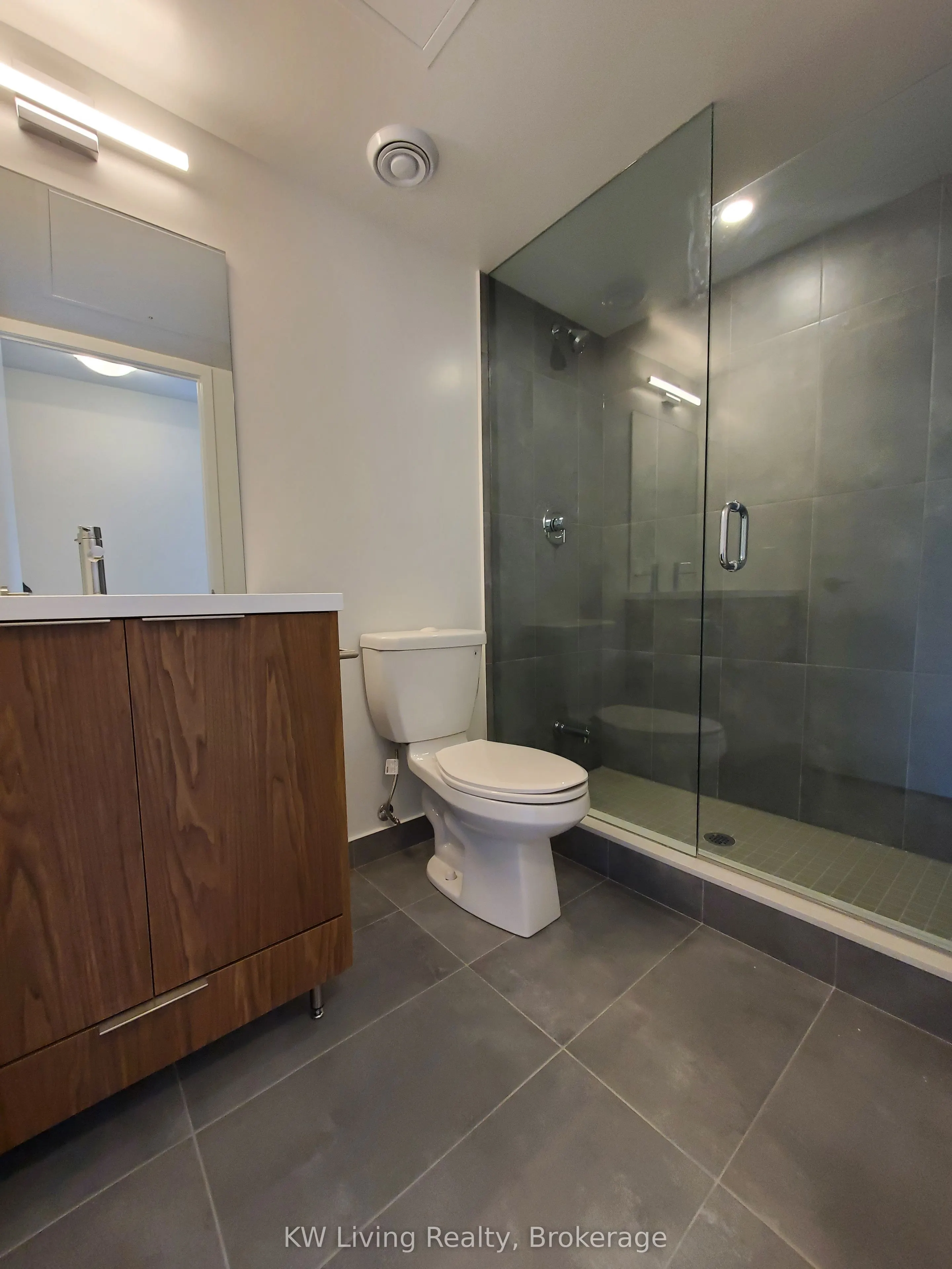 60 Shuter Street, #2911