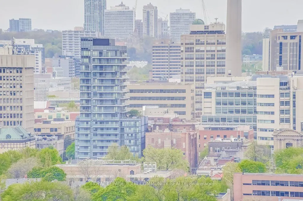 330 Richmond Street W, #2712