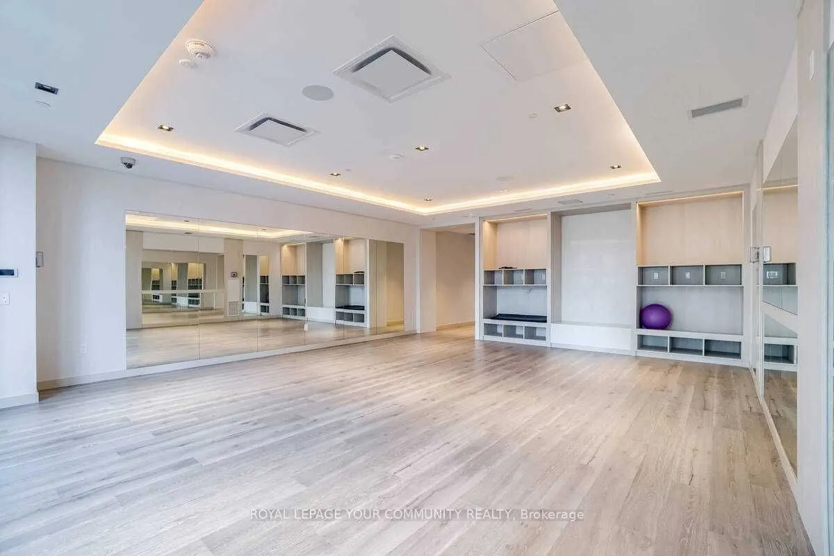 330 Richmond Street W, #2712