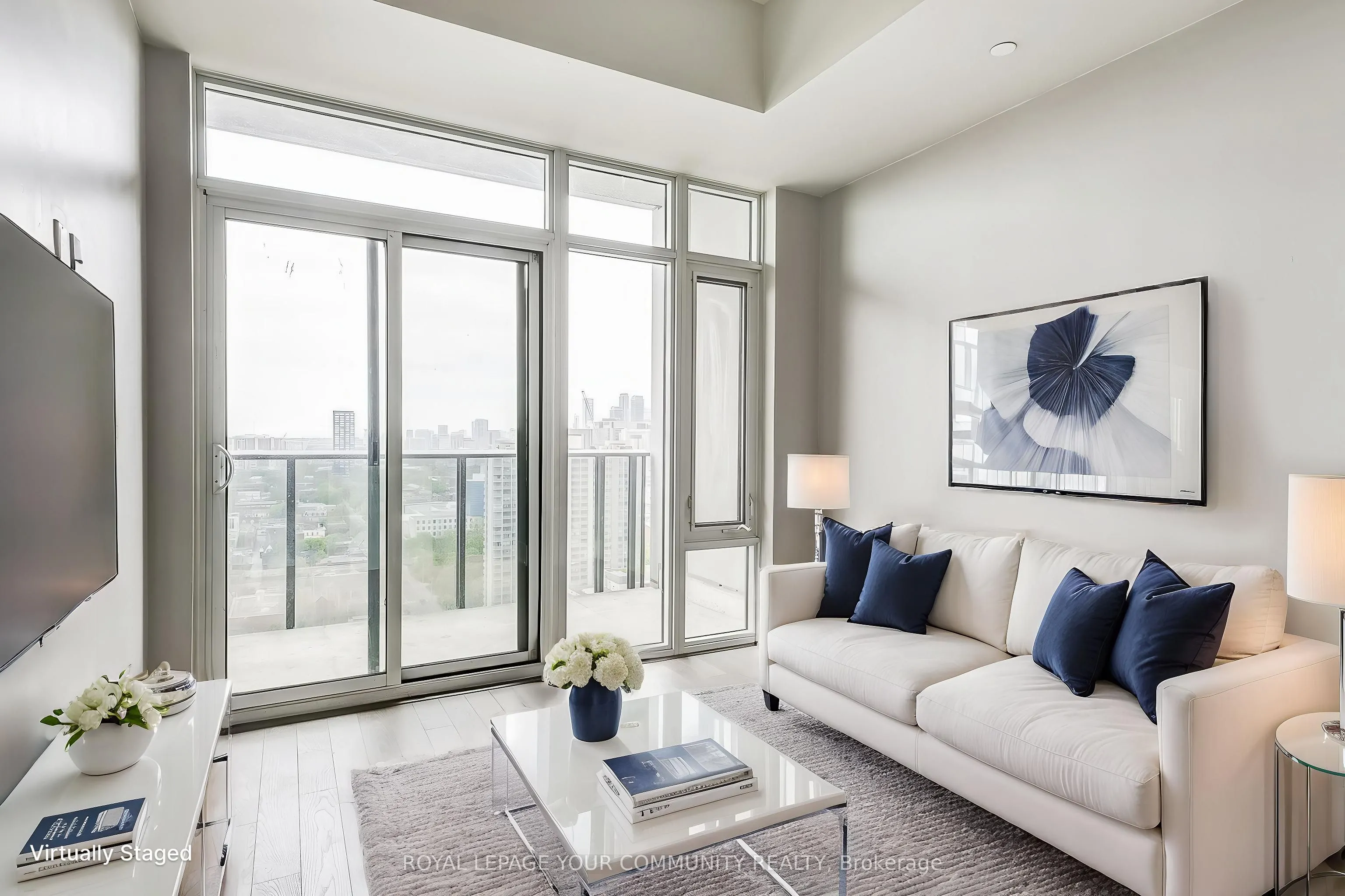 330 Richmond Street W, #2712