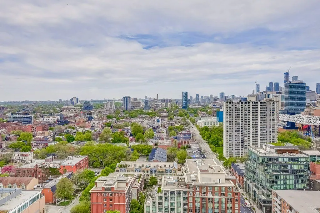 330 Richmond Street W, #2712