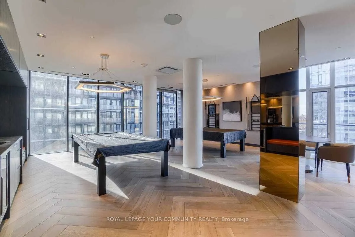 330 Richmond Street W, #2712