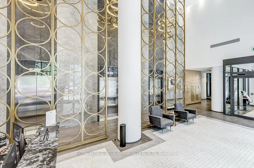 330 Richmond Street W, #2712