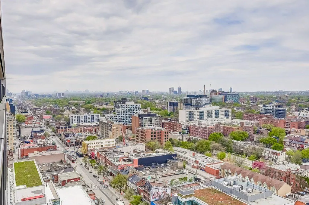 330 Richmond Street W, #2712