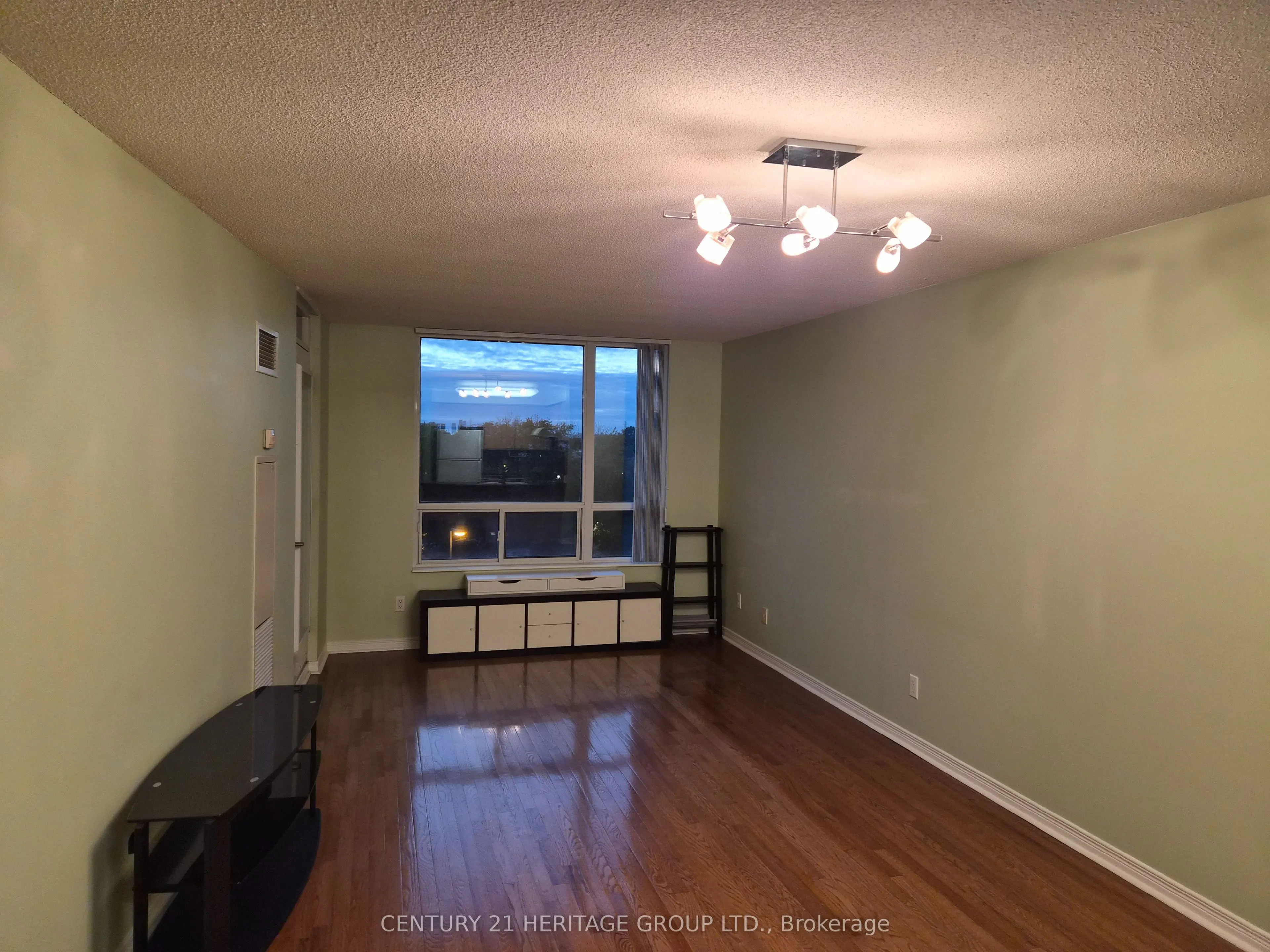 503 Beecroft Road, #710