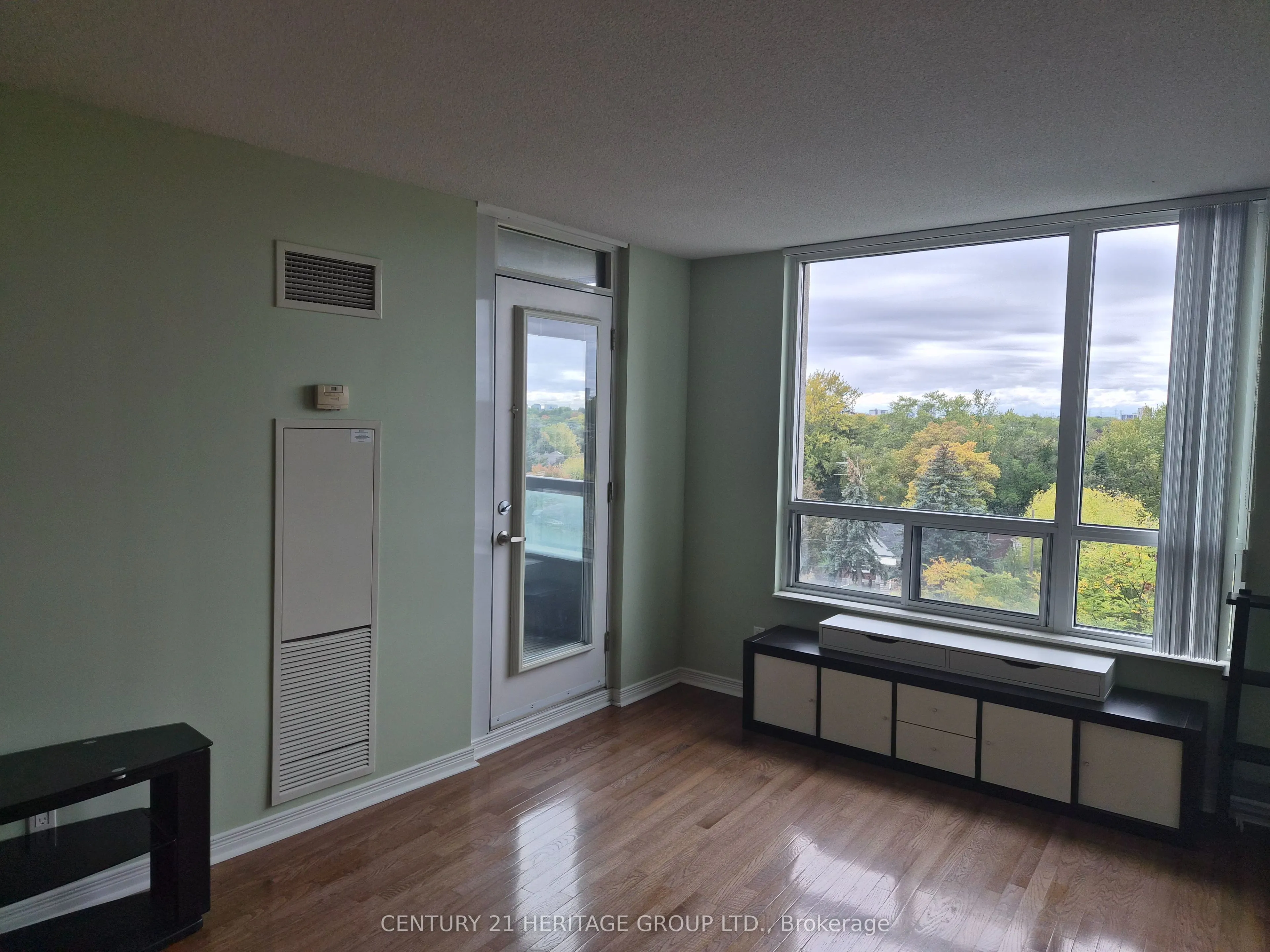 503 Beecroft Road, #710