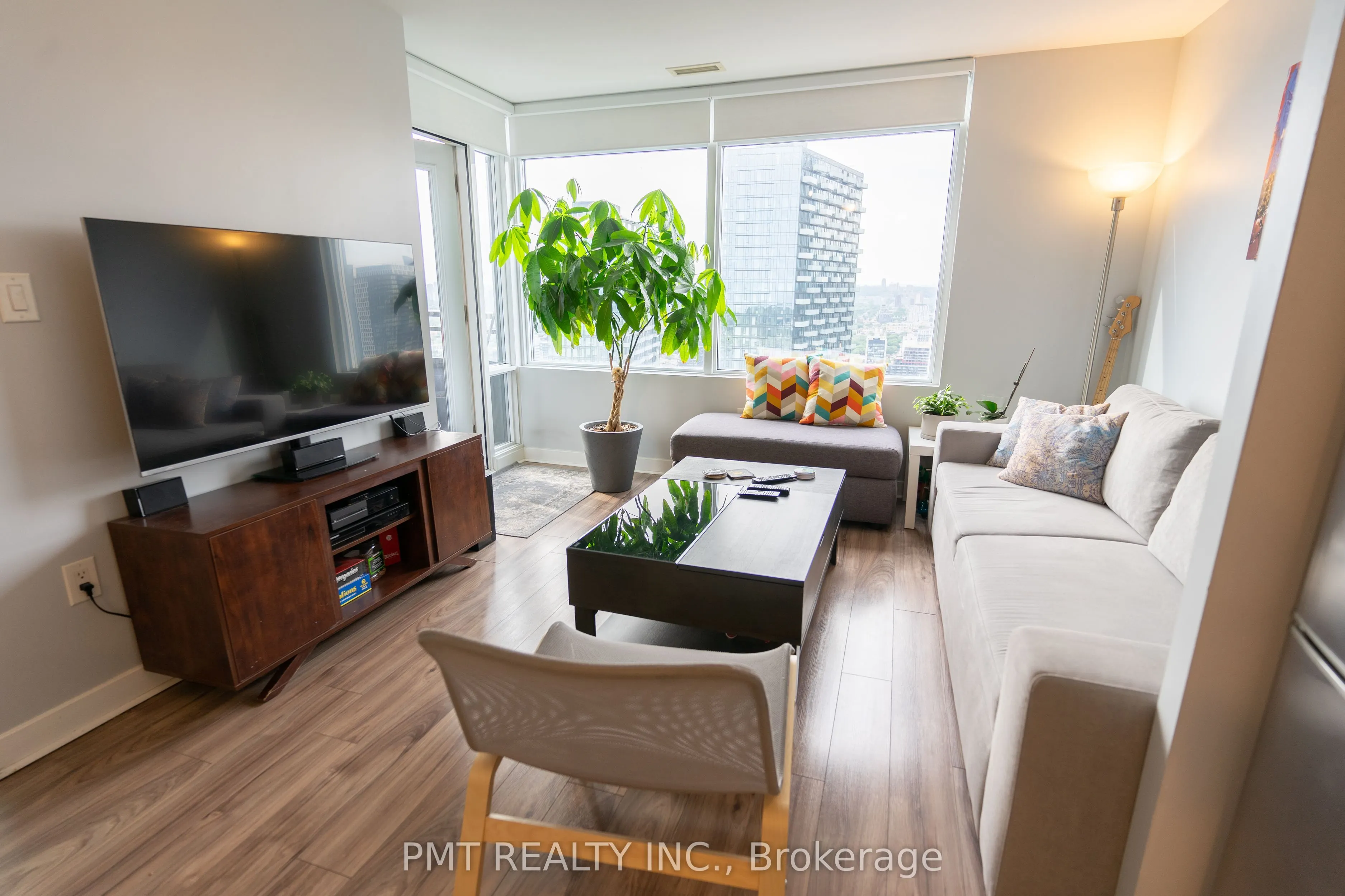 25 Telegram Mews, #5101