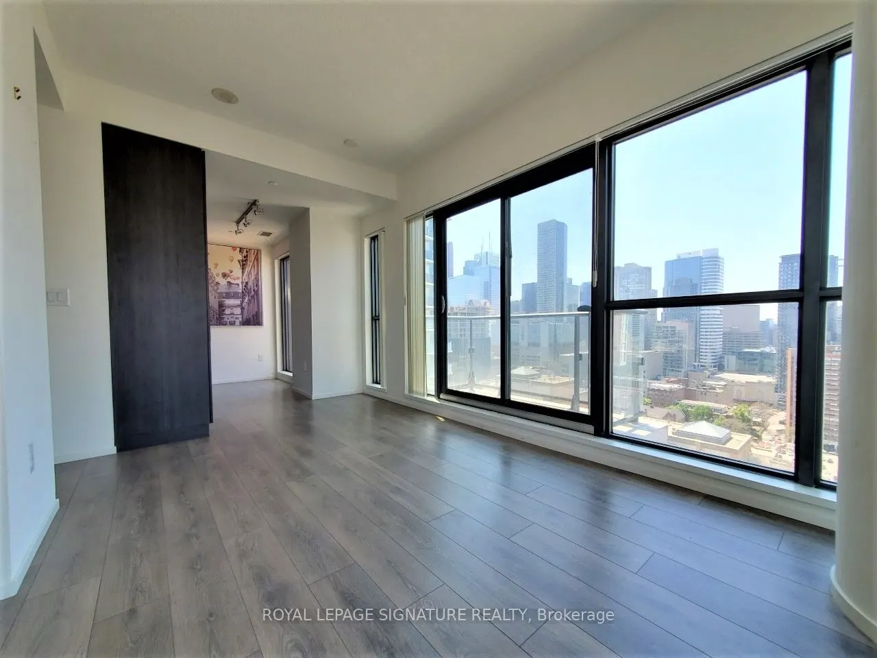 159 Dundas Street E, #2209
