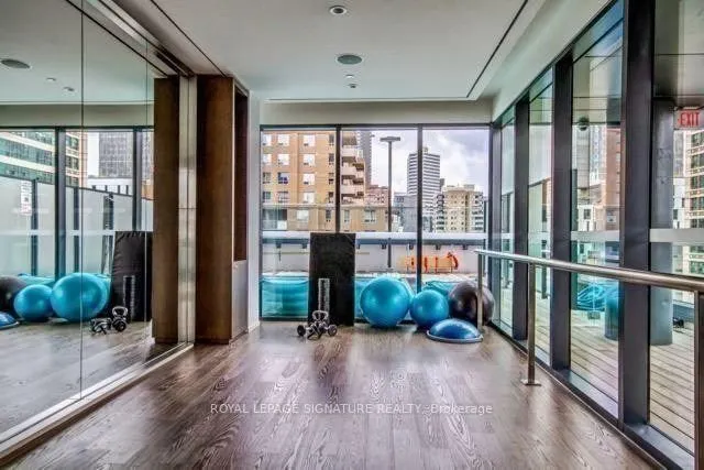 159 Dundas Street E, #2209