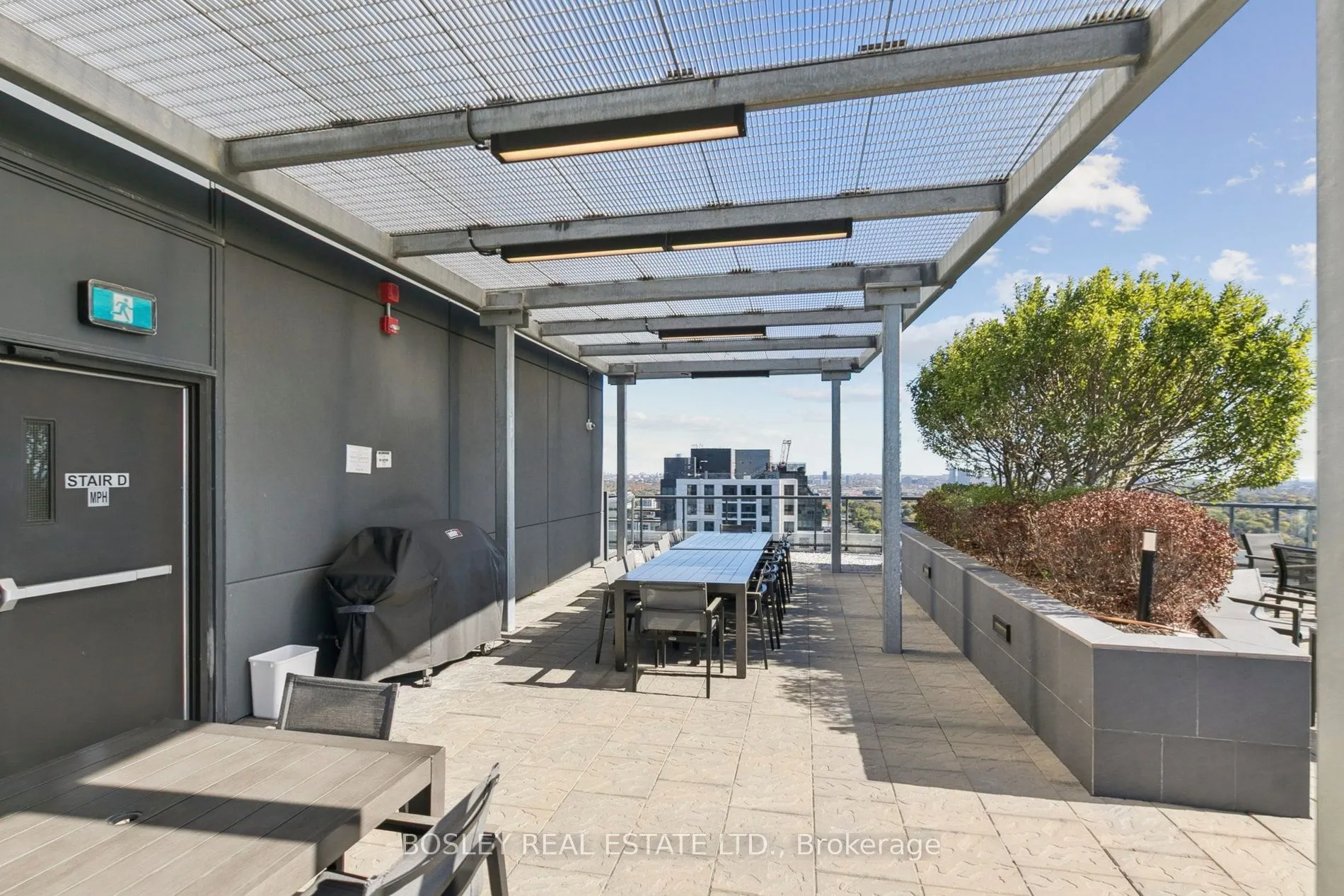 11 Lillian Street, #902