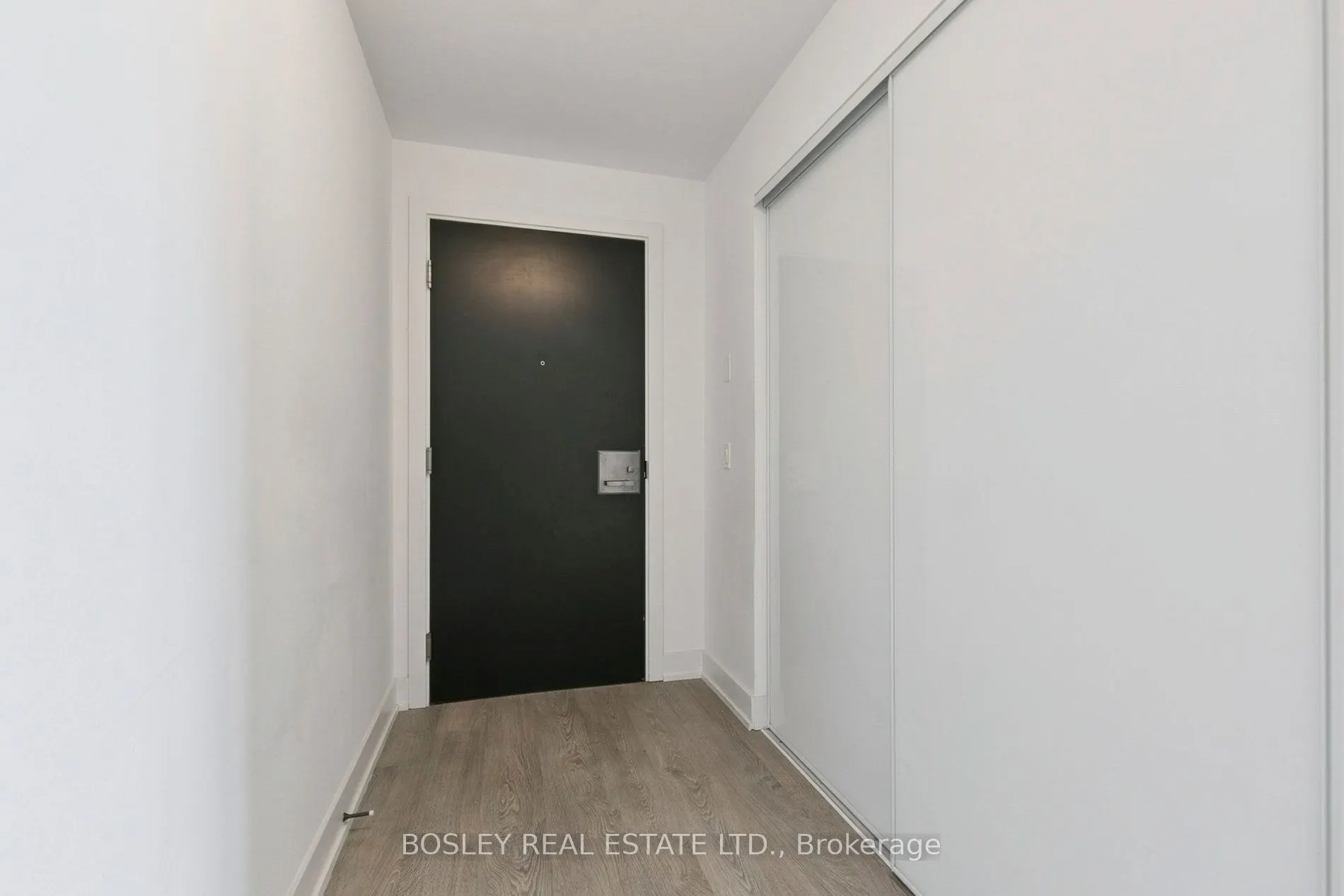 11 Lillian Street, #902