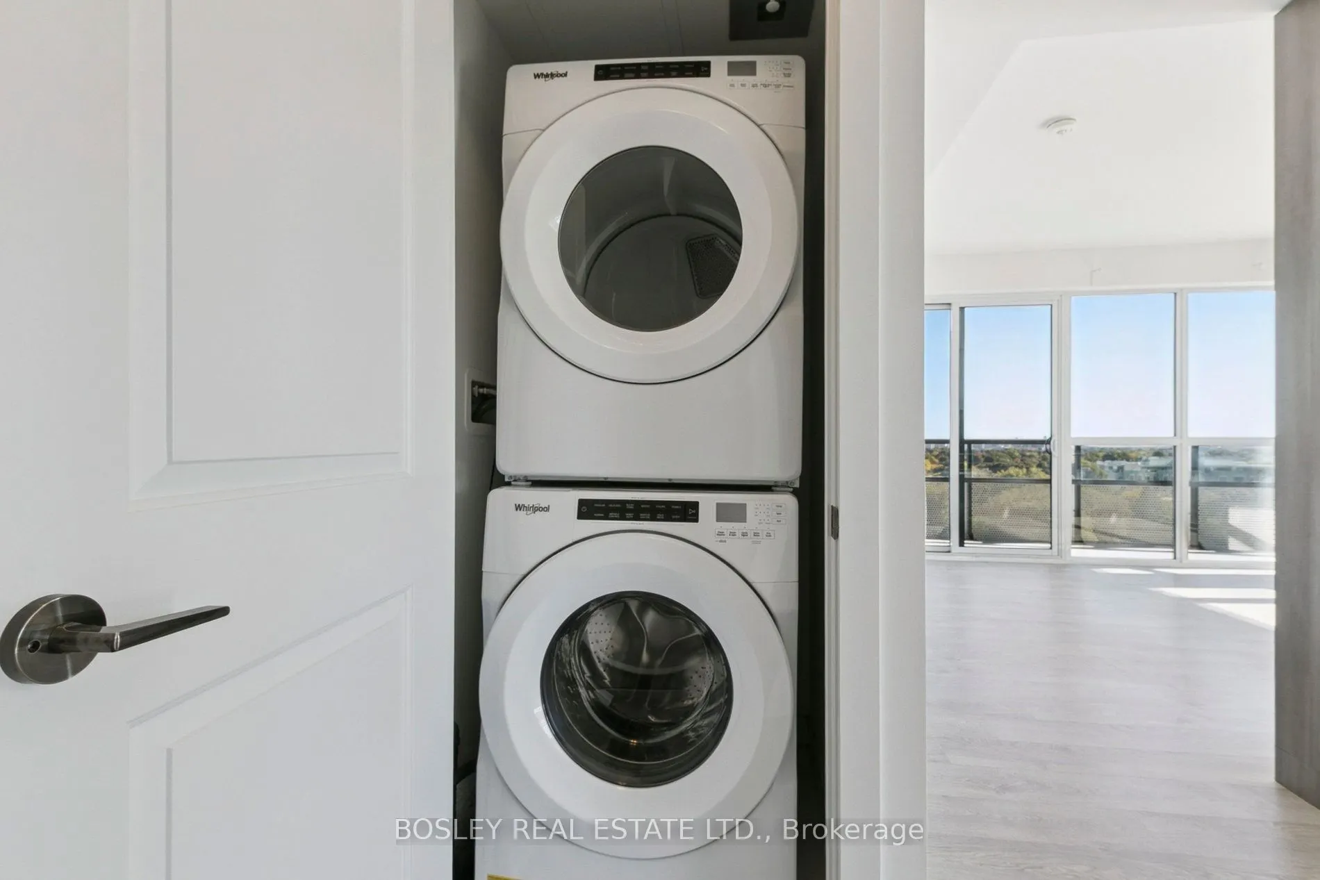 11 Lillian Street, #902