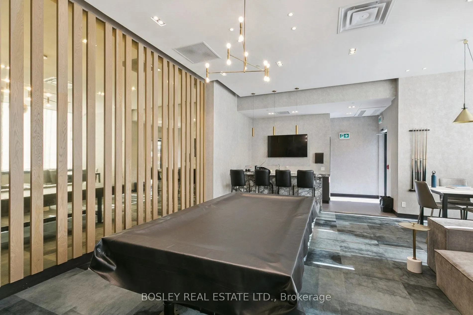 11 Lillian Street, #902