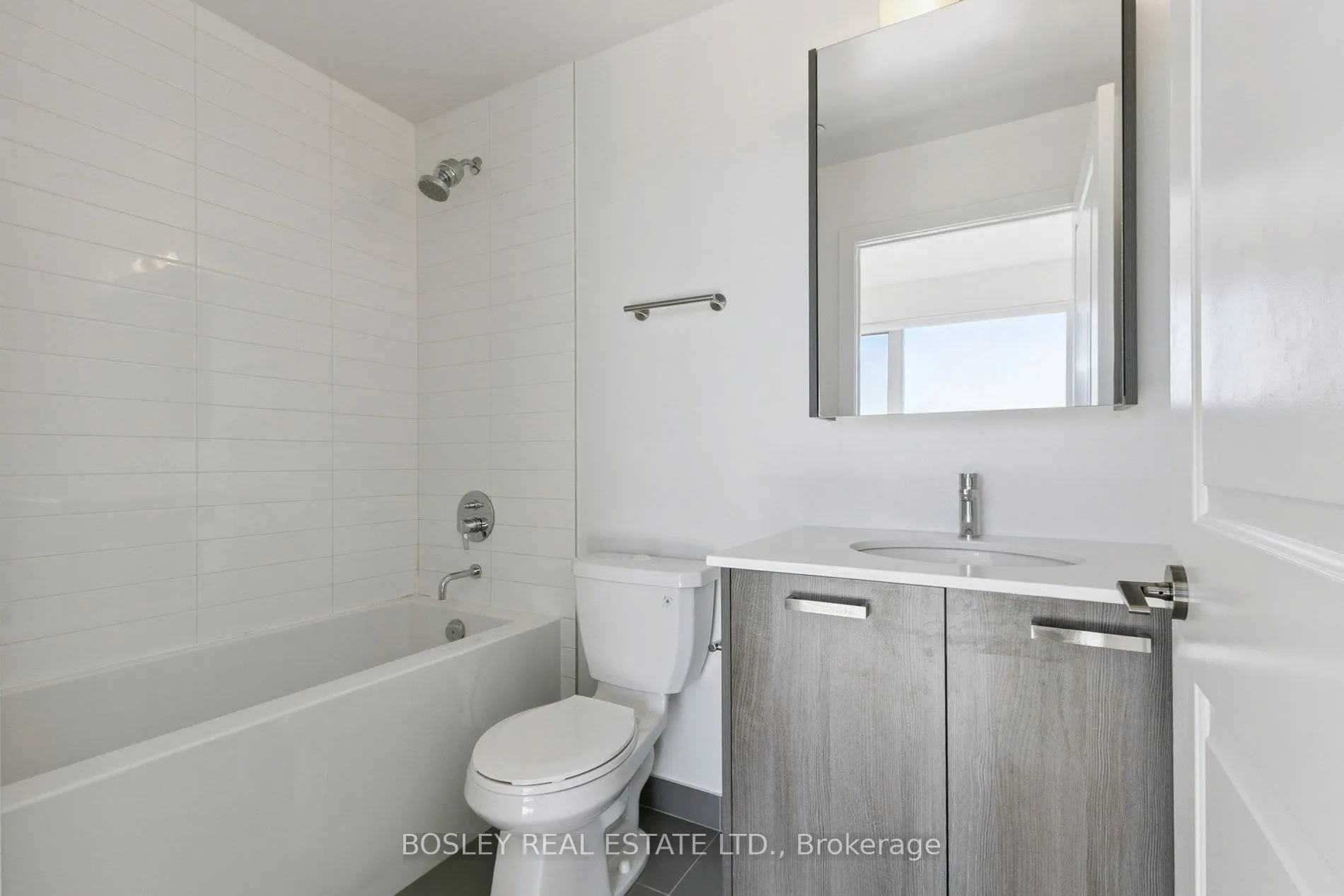 11 Lillian Street, #902