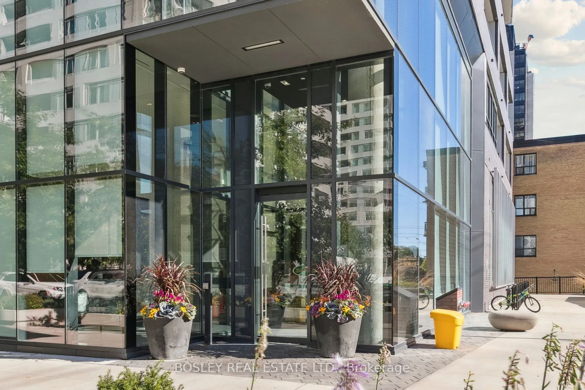 11 Lillian Street, #902
