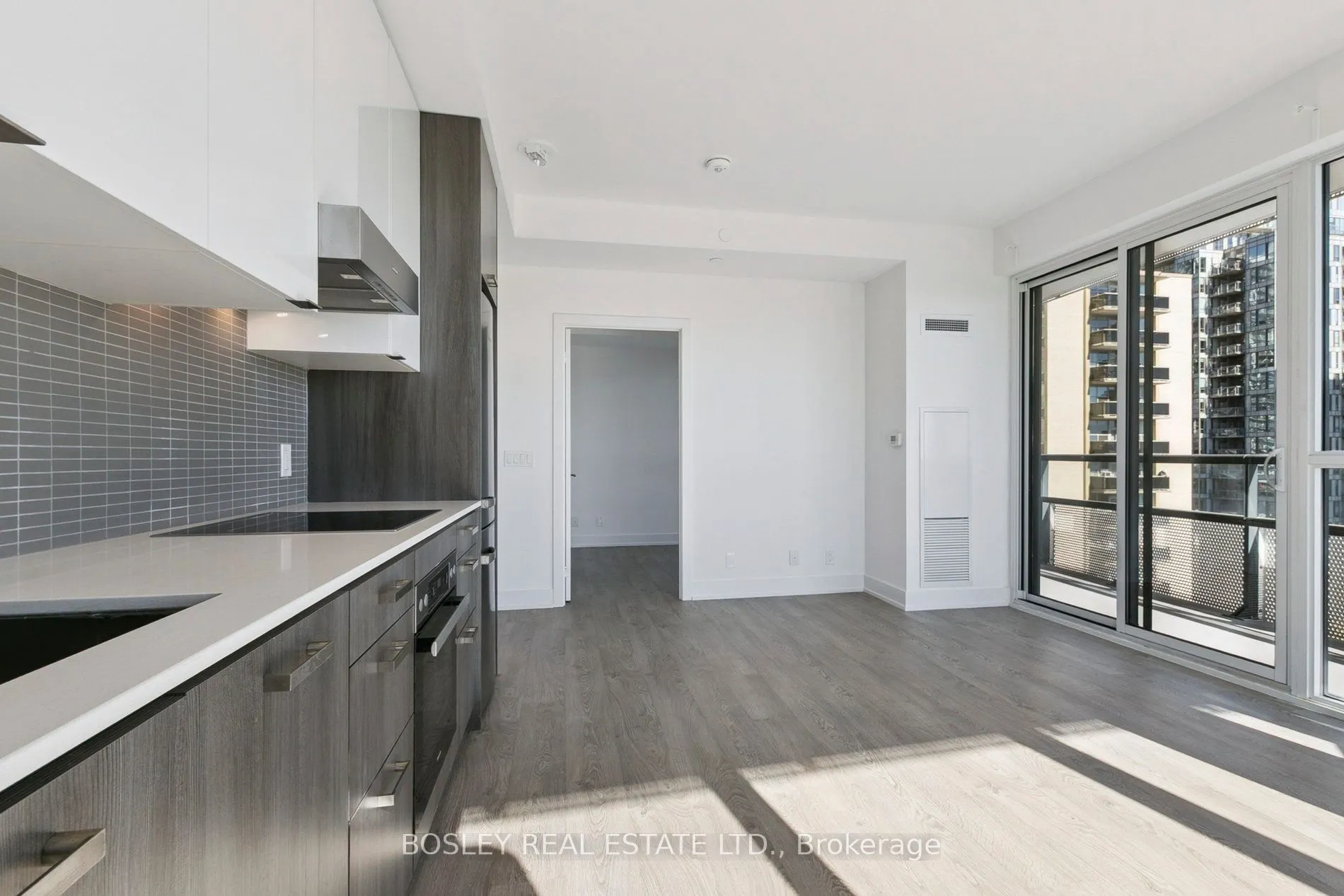 11 Lillian Street, #902