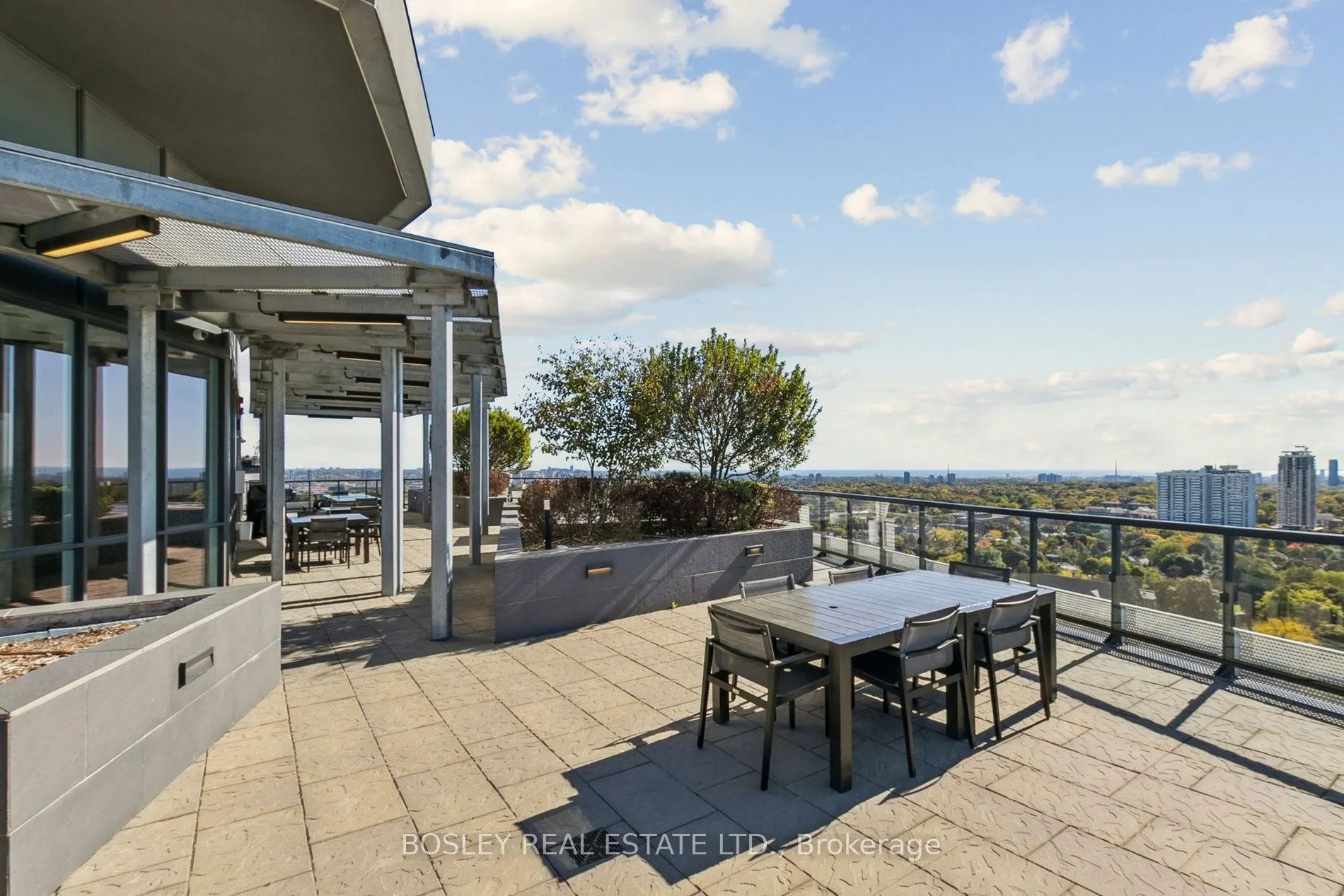 11 Lillian Street, #902