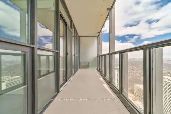 110 Charles Street E, #4108