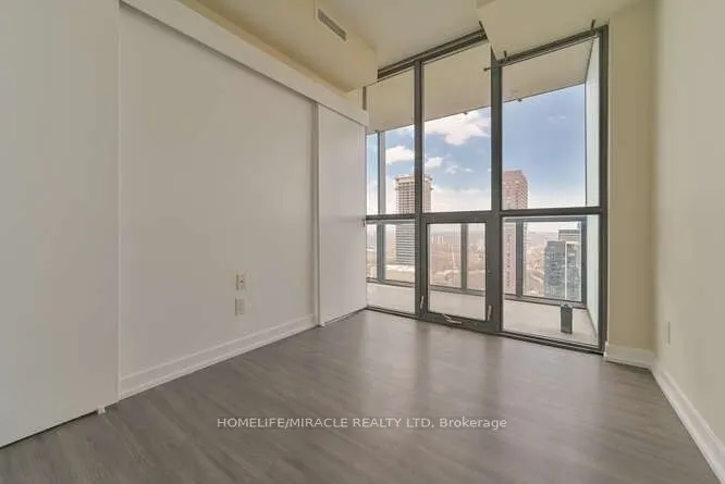 110 Charles Street E, #4108