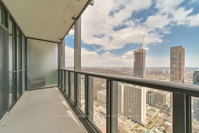 110 Charles Street E, #4108