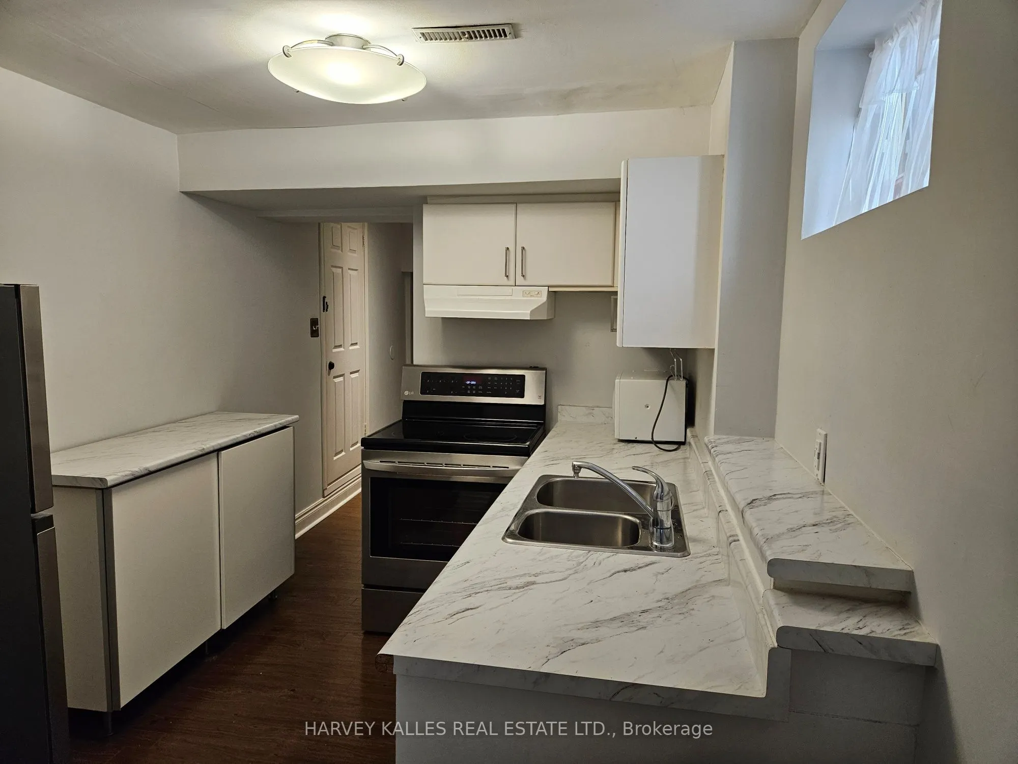 85 Lanark Avenue, #Lower