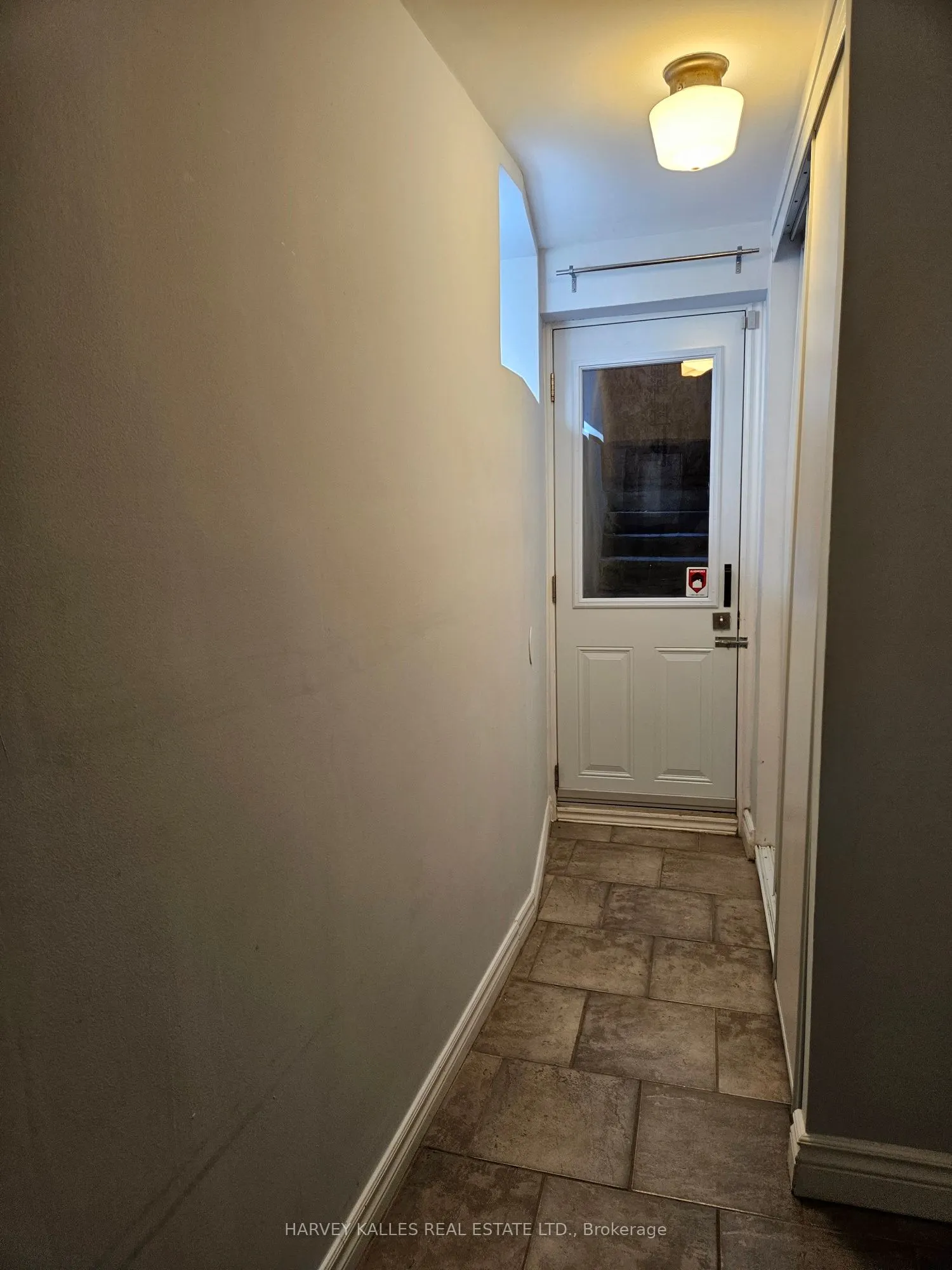 85 Lanark Avenue, #Lower