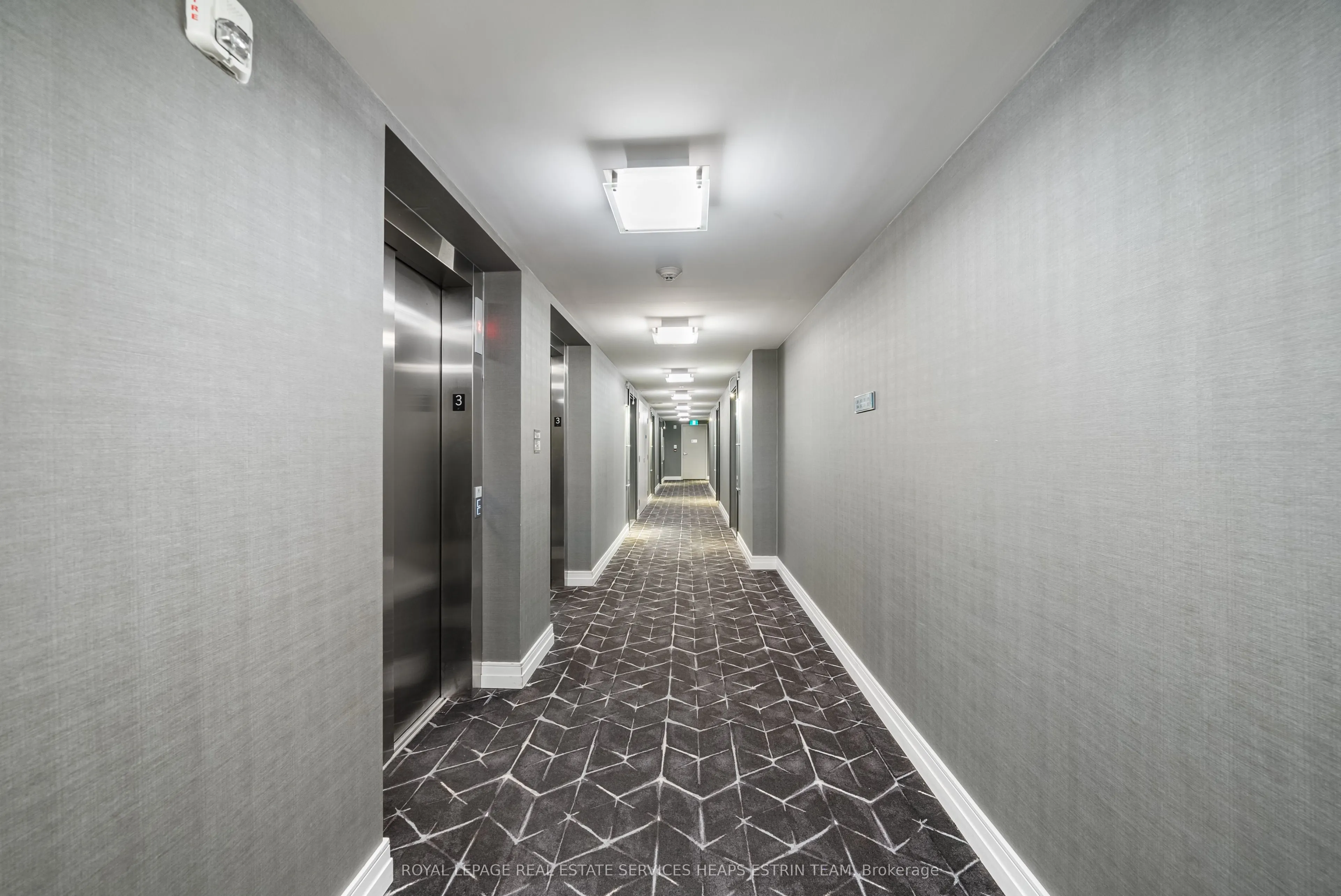 90 Niagara Street, #306
