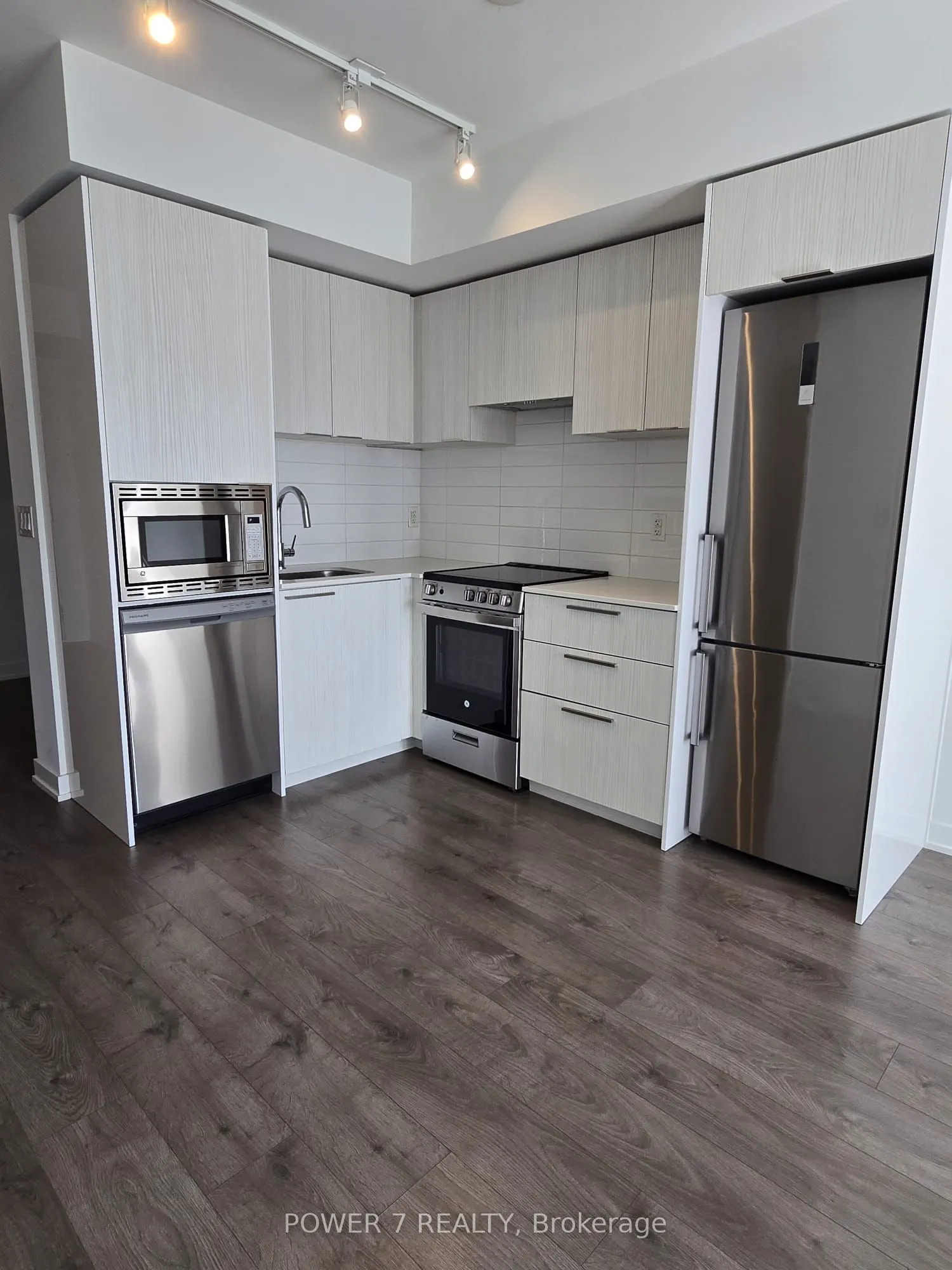 501 Yonge Street, #3511