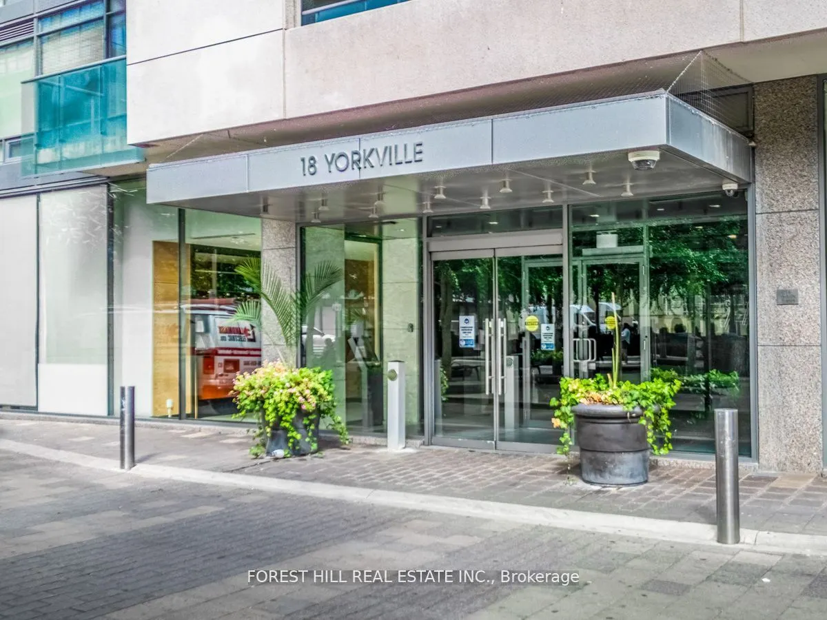 18 YORKVILLE Avenue