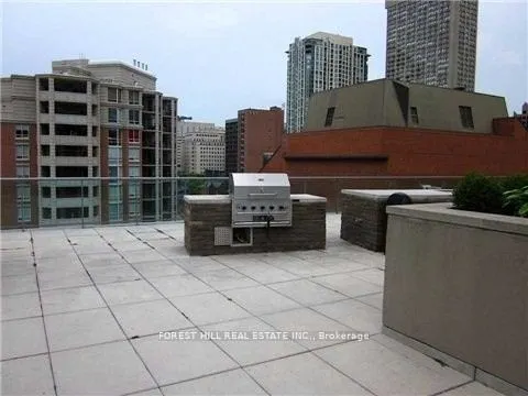 18 YORKVILLE Avenue