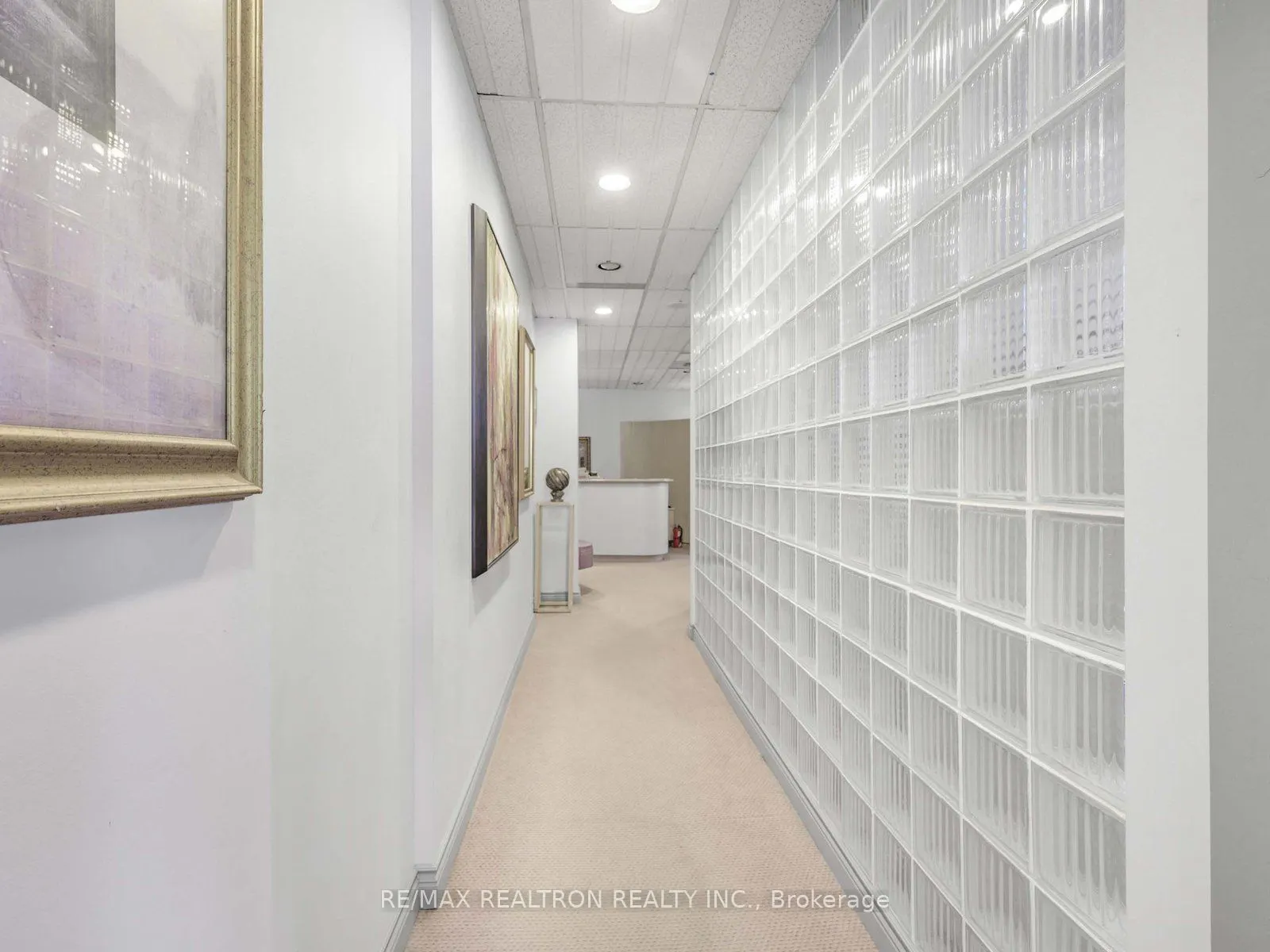 120 Carlton Street, #404