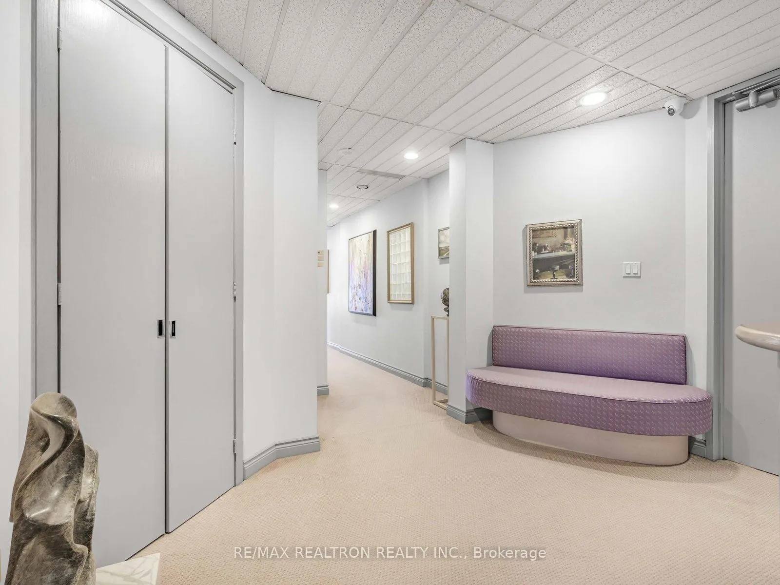 120 Carlton Street, #404