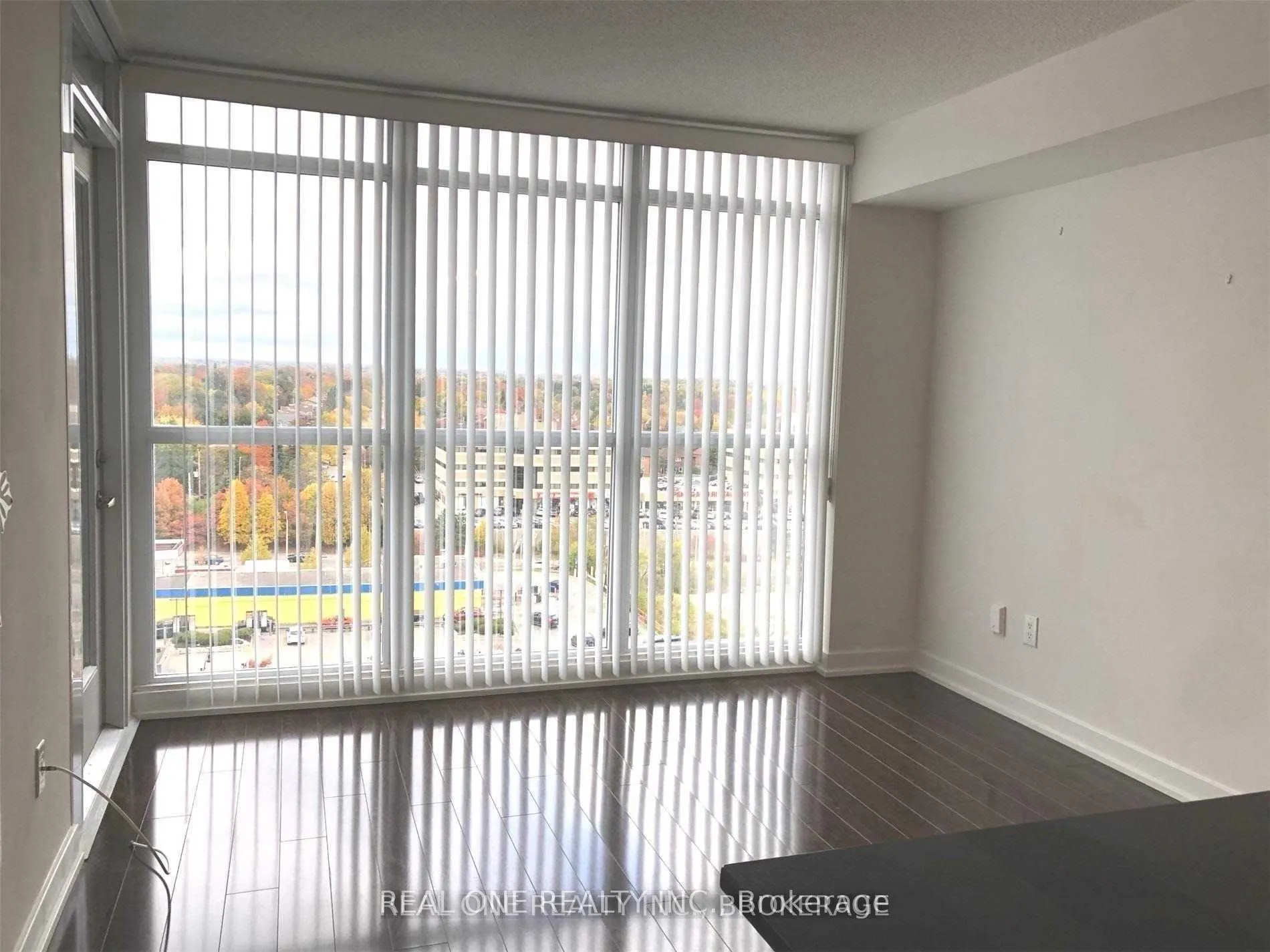 19 Singer Court, #1020