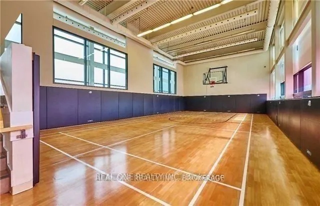 19 Singer Court, #1020