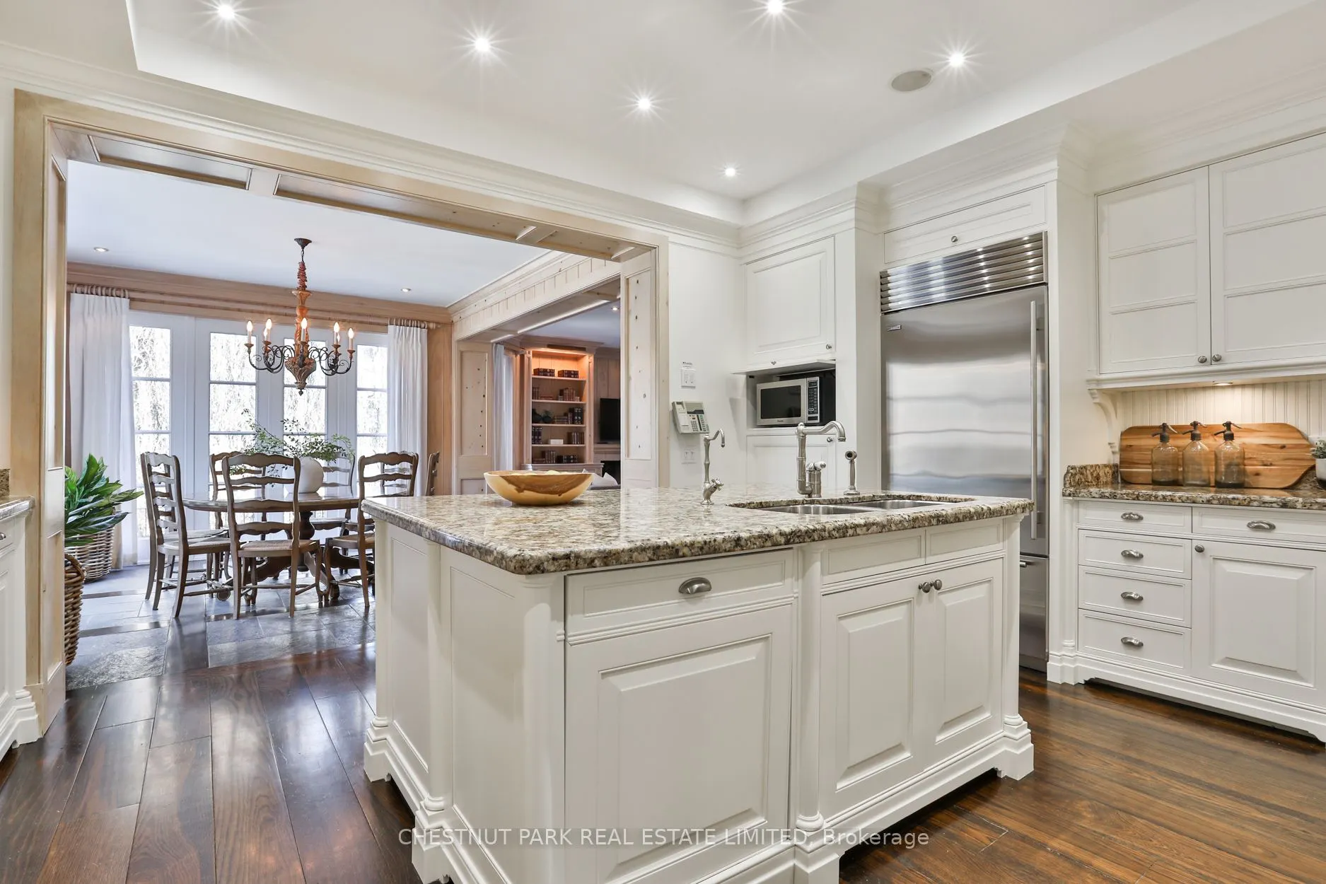 170 Roxborough Drive