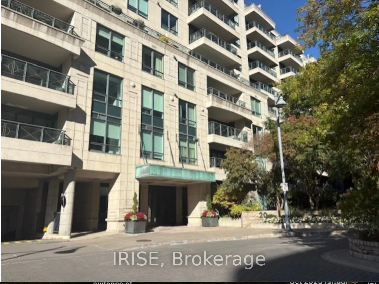 20 Scrivener Square, #309