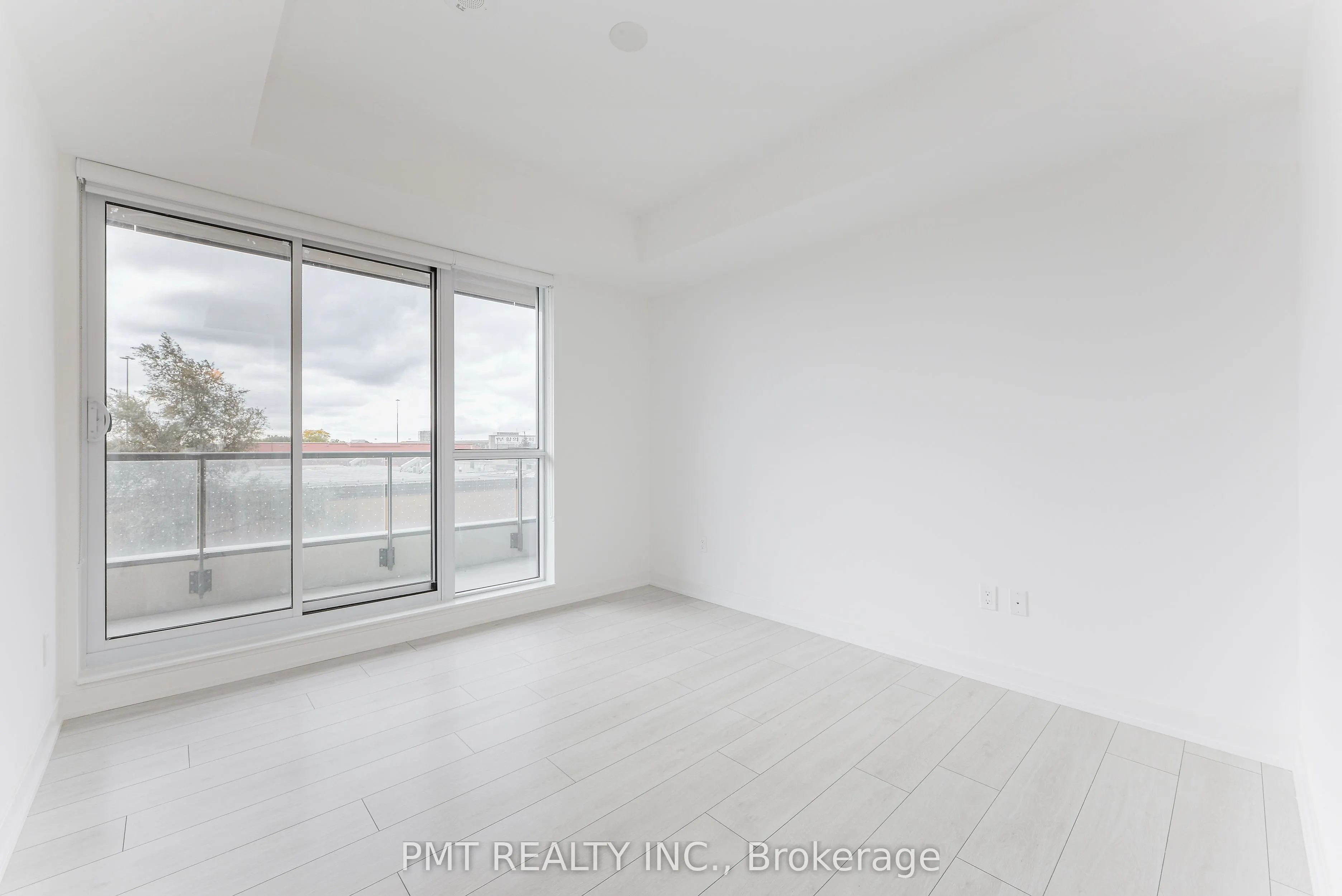 31 Tippett Road, #301