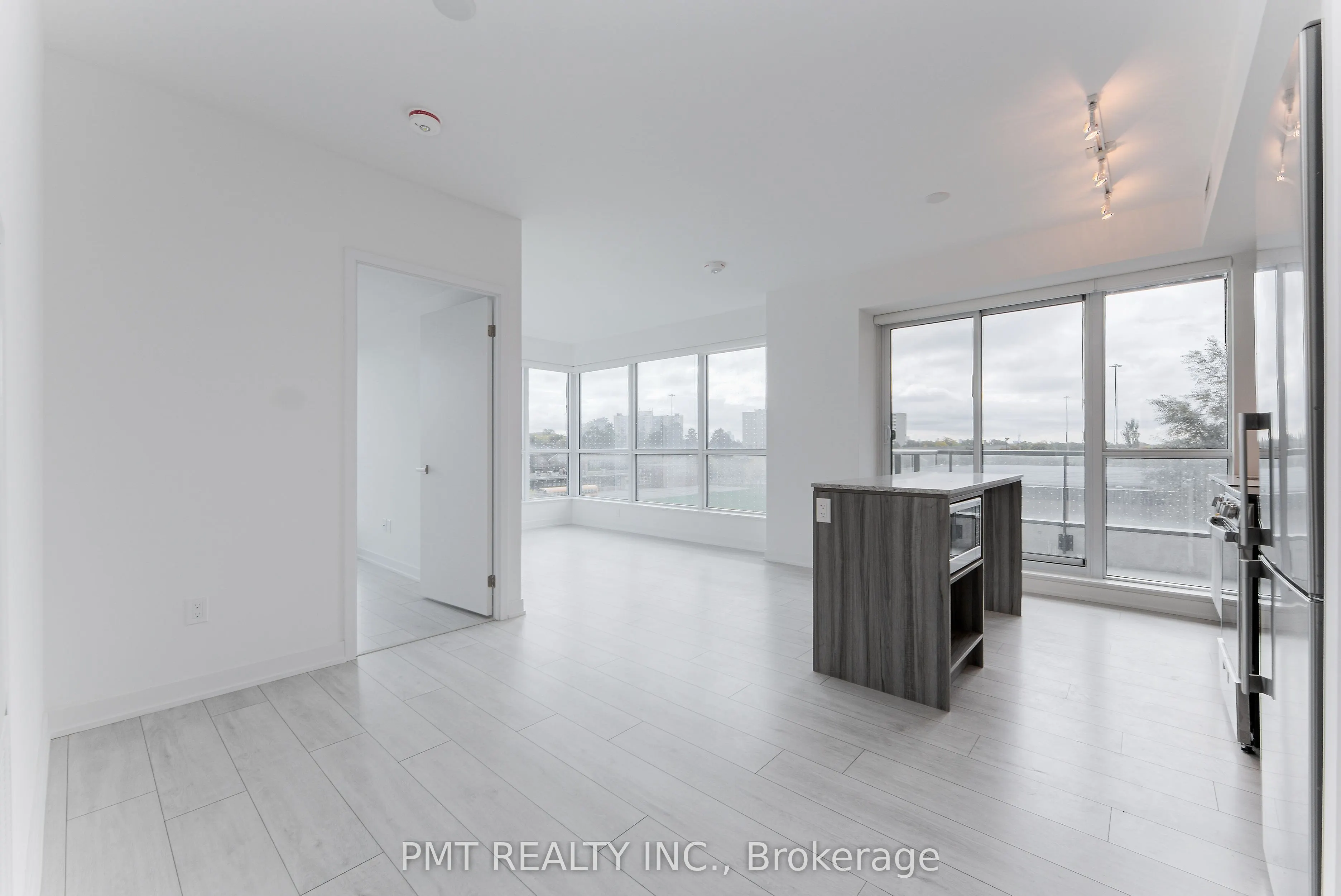 31 Tippett Road, #301