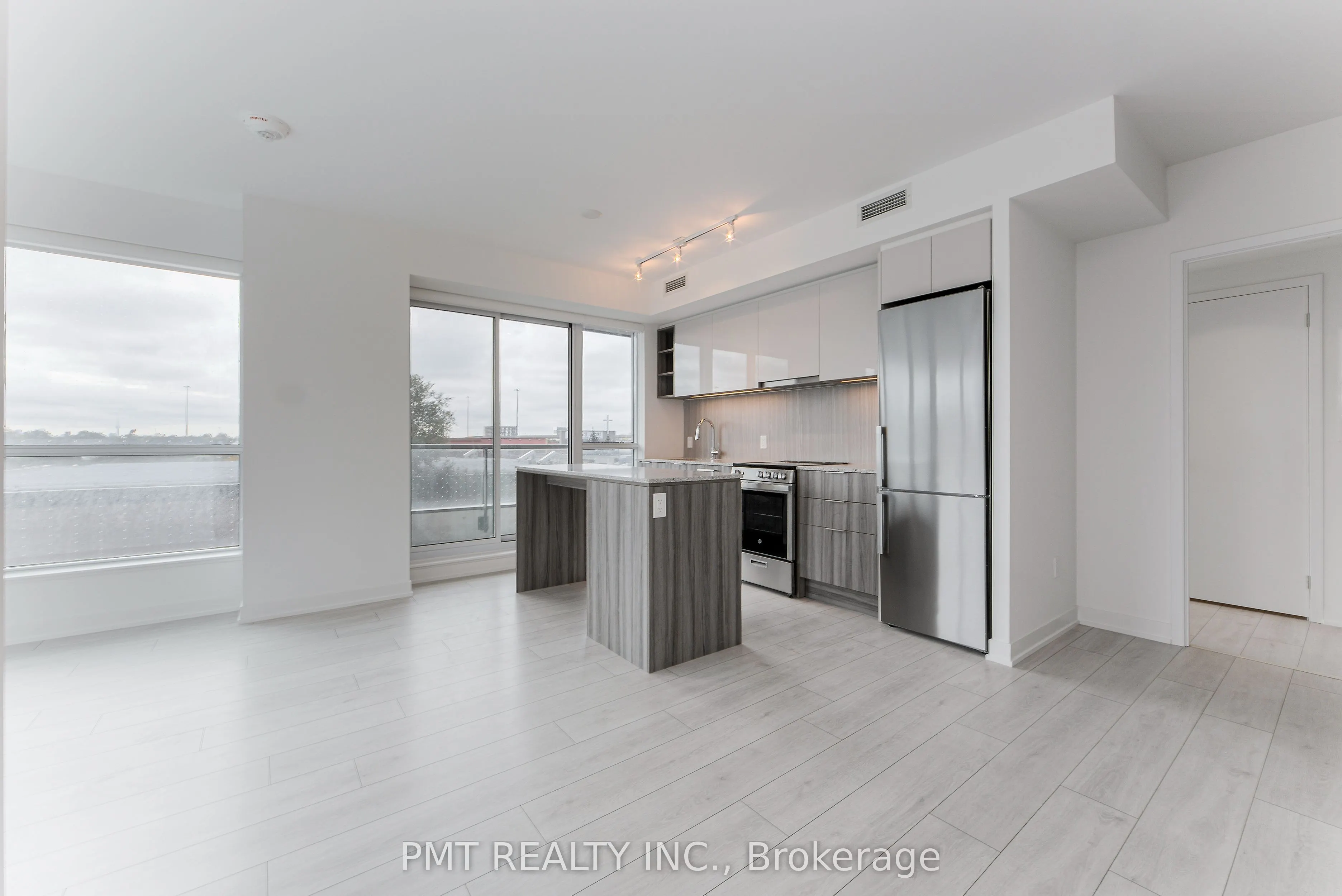 31 Tippett Road, #301