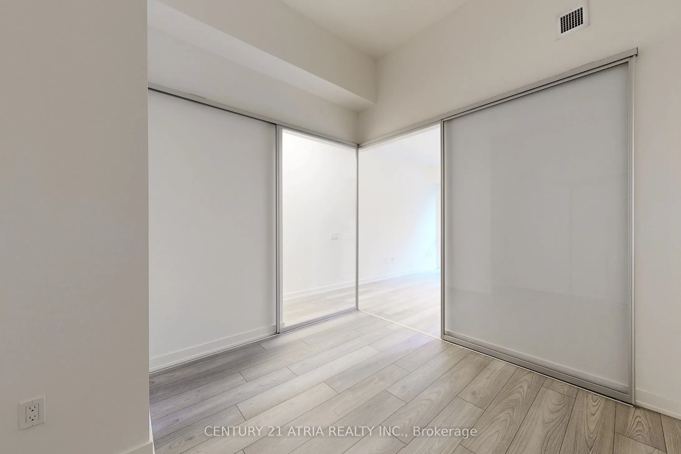 110 Broadway Avenue, #411