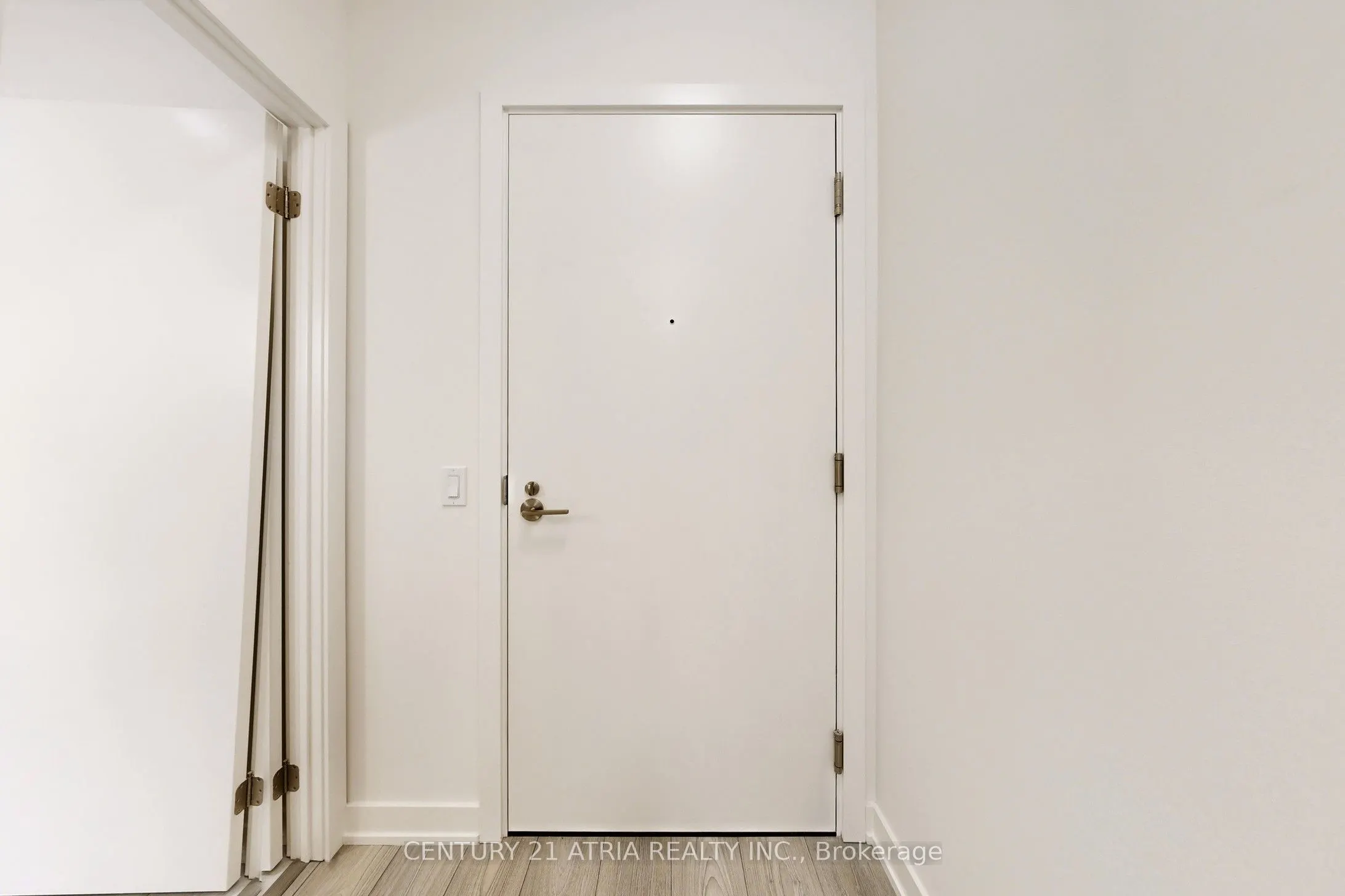 110 Broadway Avenue, #411