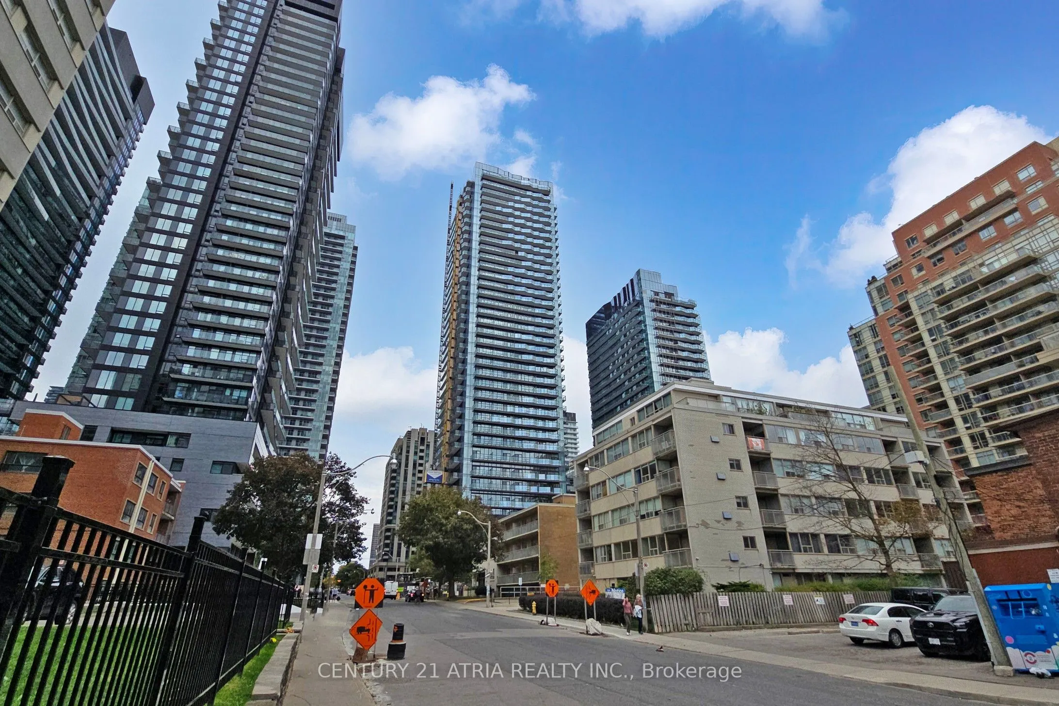 110 Broadway Avenue, #411
