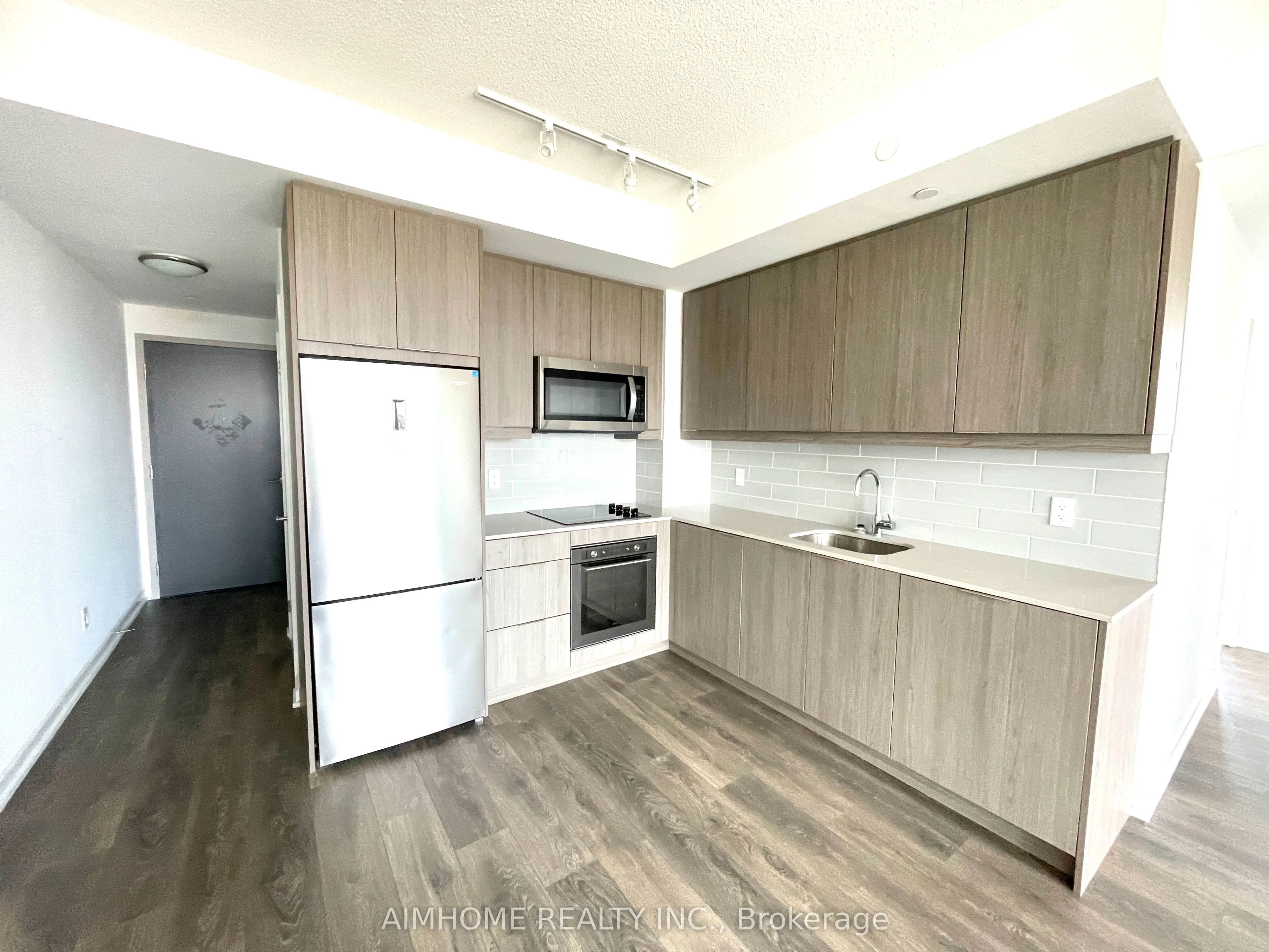 32 Forest Manor Road, #2805