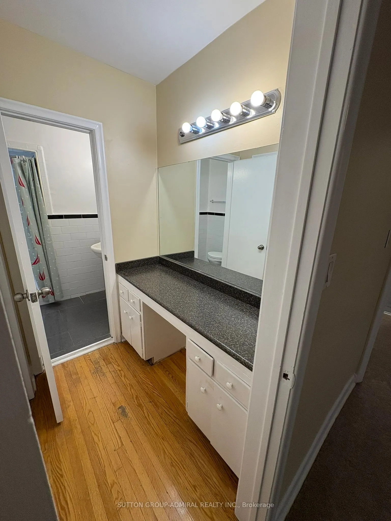 20 Meadowbrook Road, #2