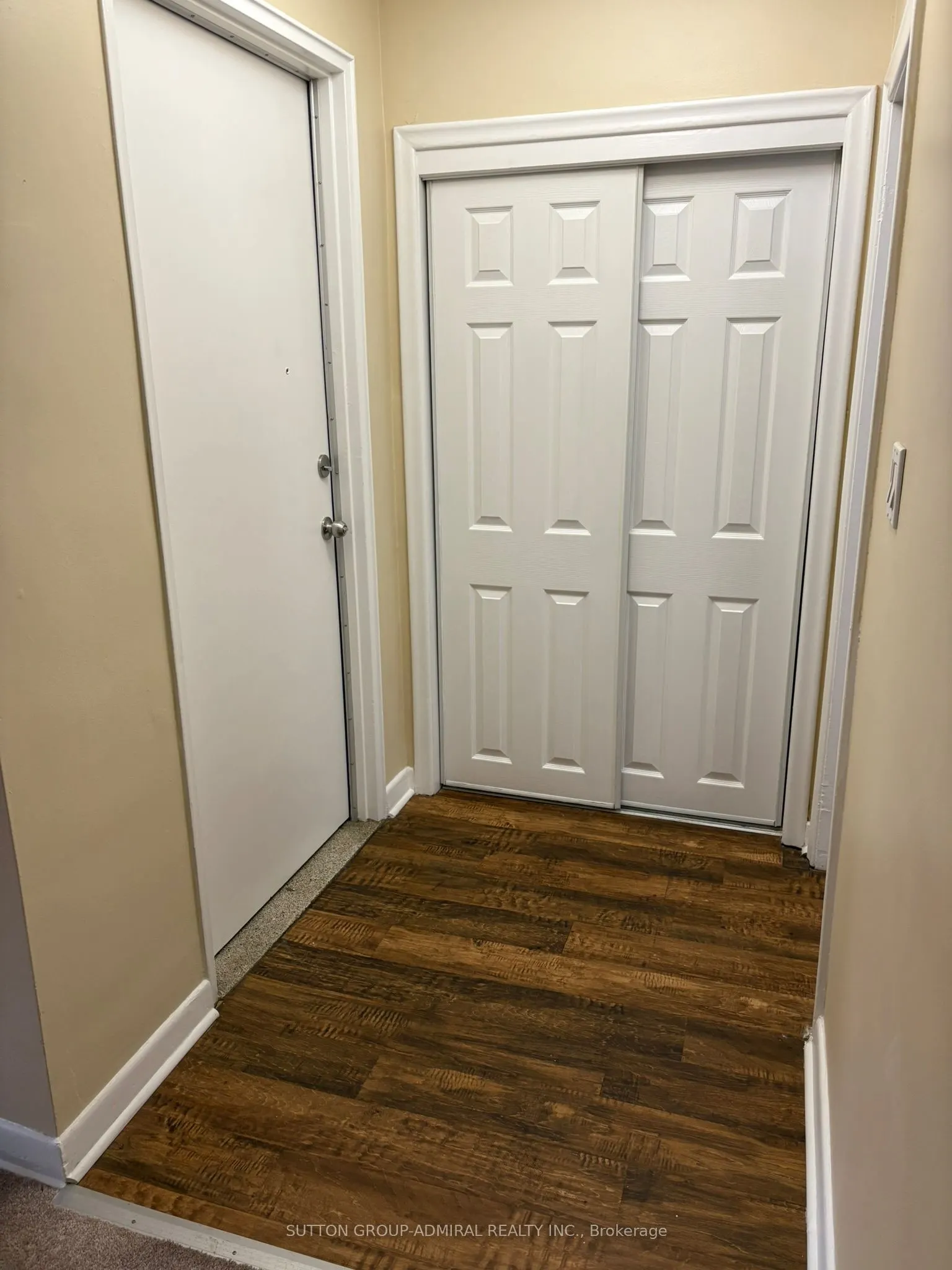 20 Meadowbrook Road, #2