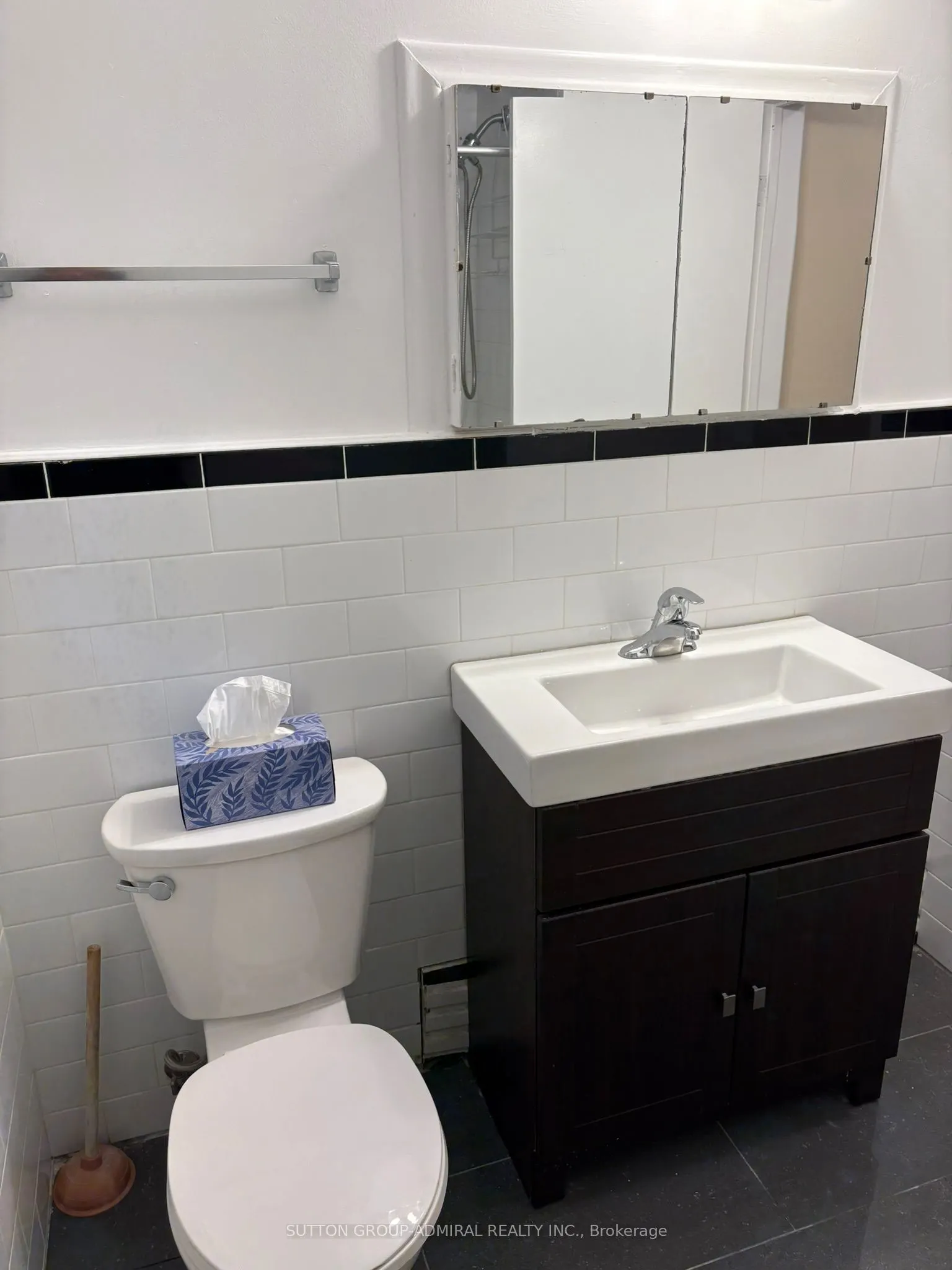 20 Meadowbrook Road, #2