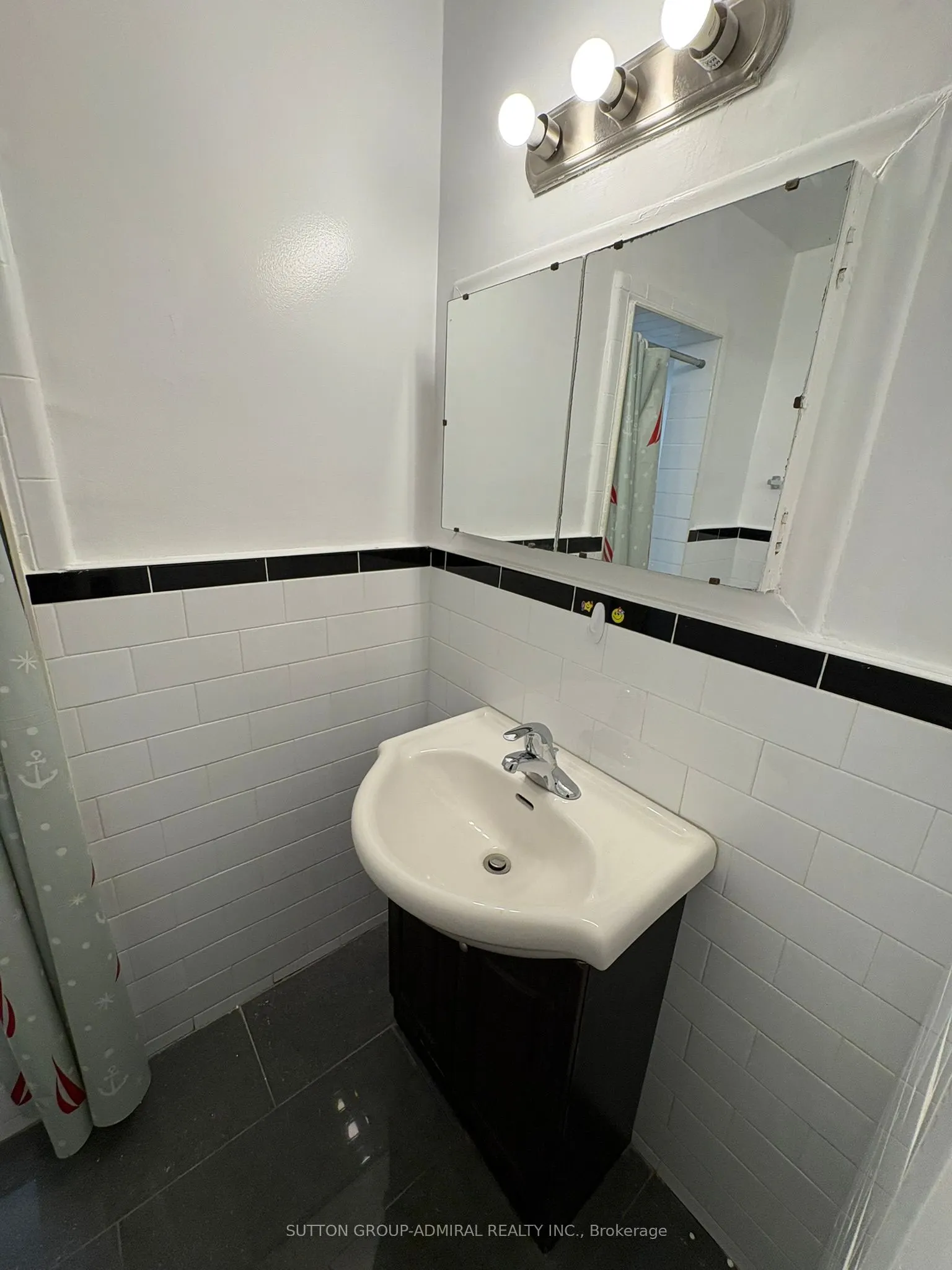 20 Meadowbrook Road, #2